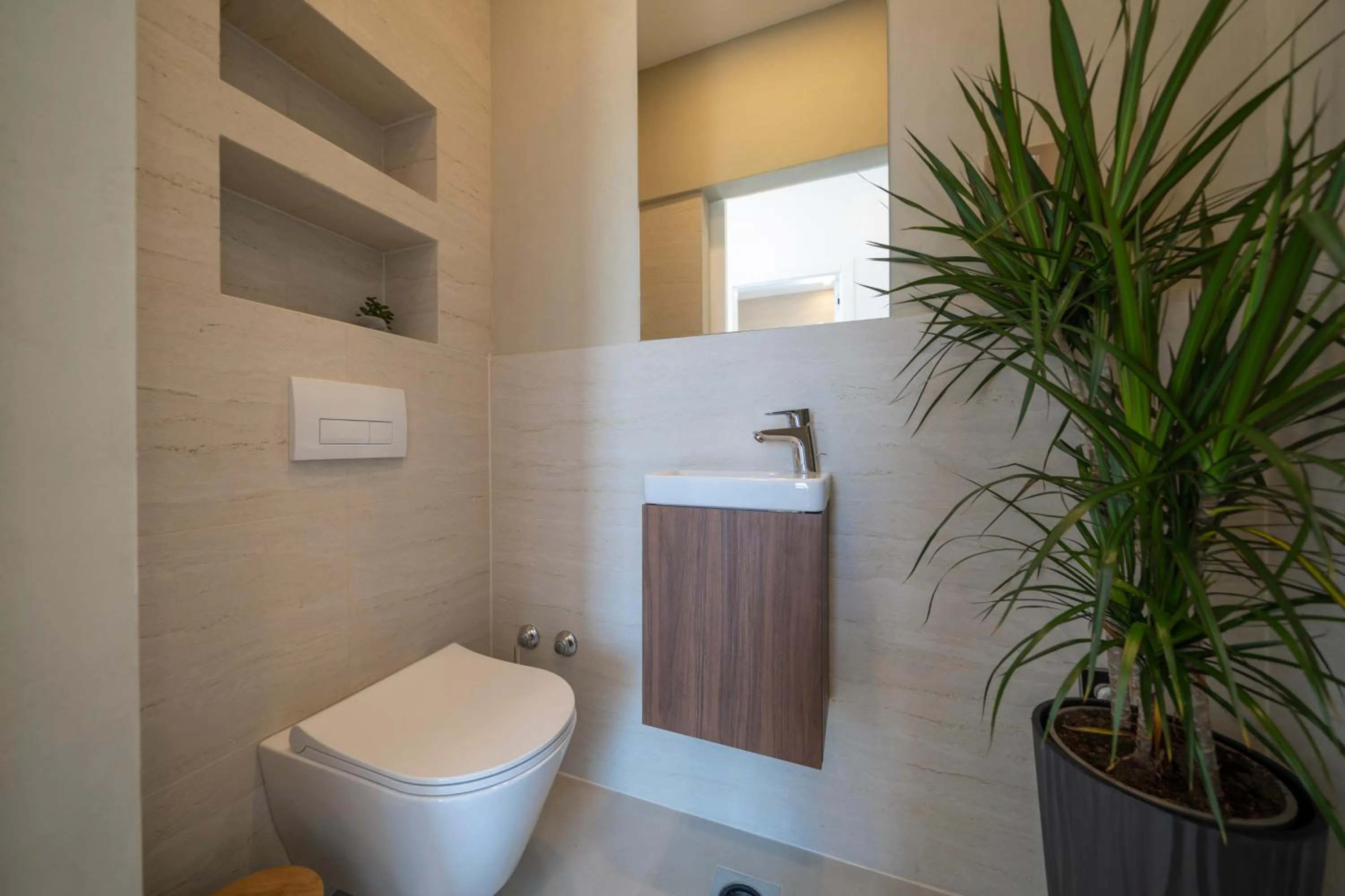 Toilet in DʻArt Villa