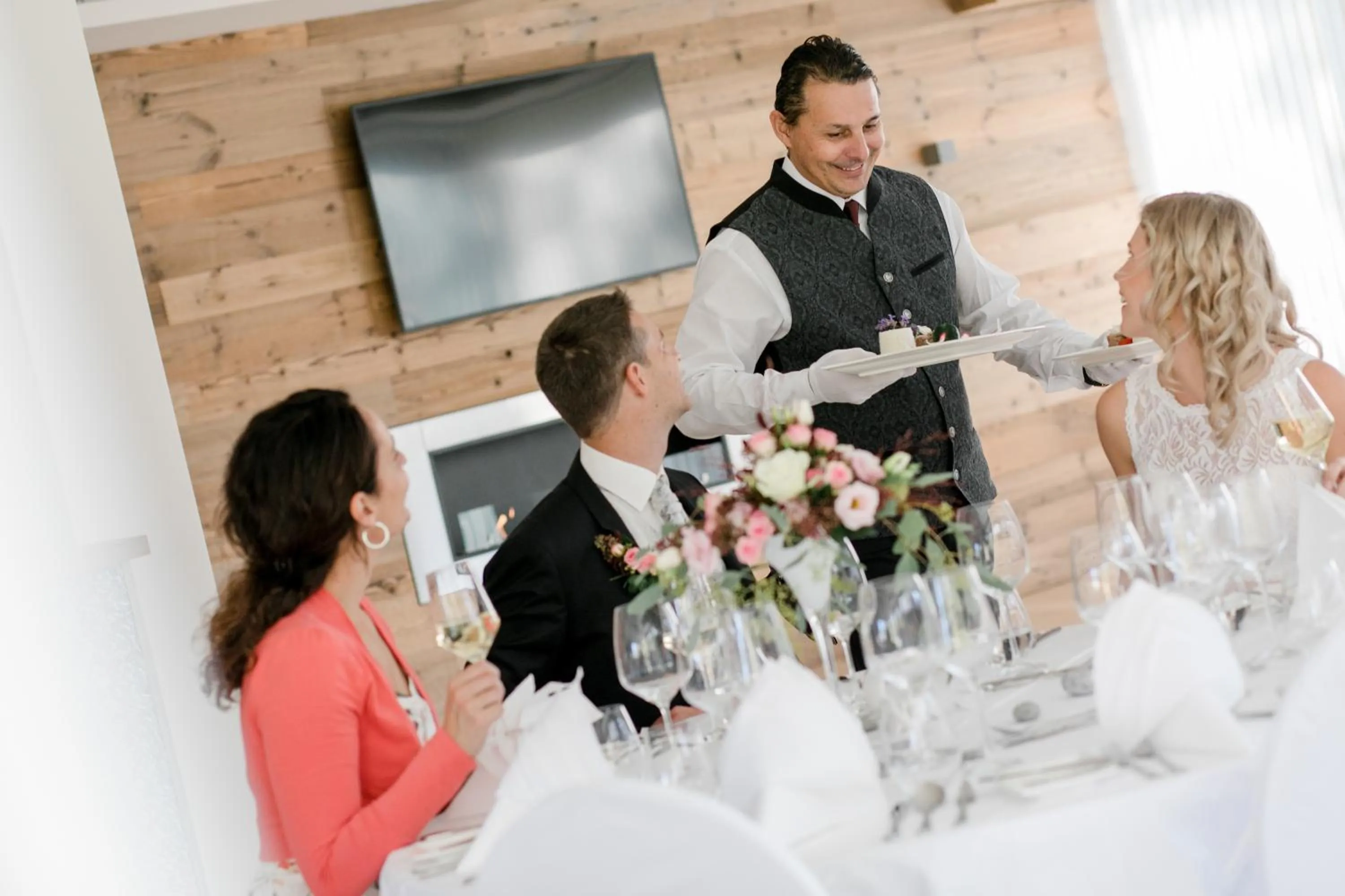 People in R&R Residenzen HOTEL