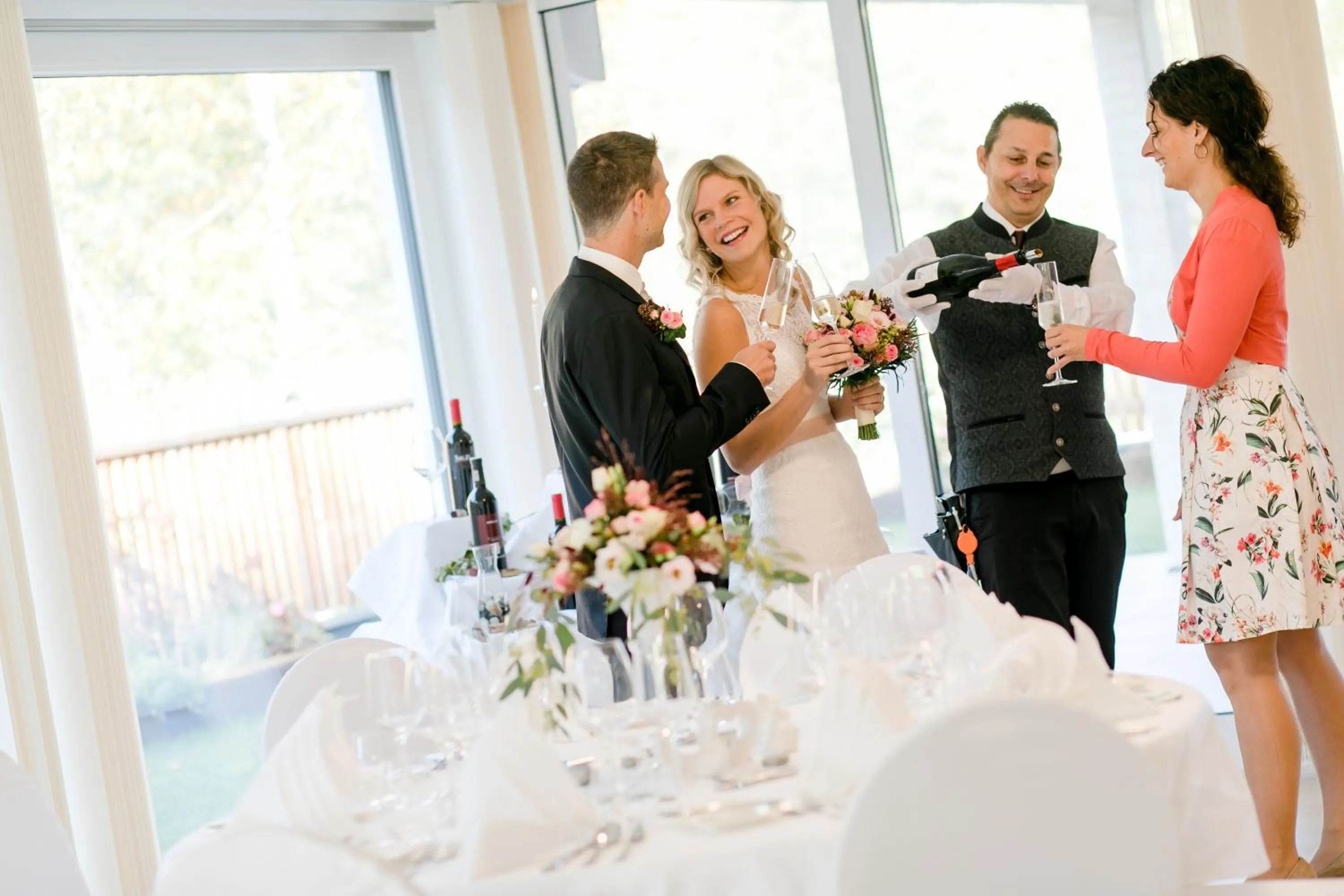 Restaurant/places to eat in R&R Residenzen HOTEL