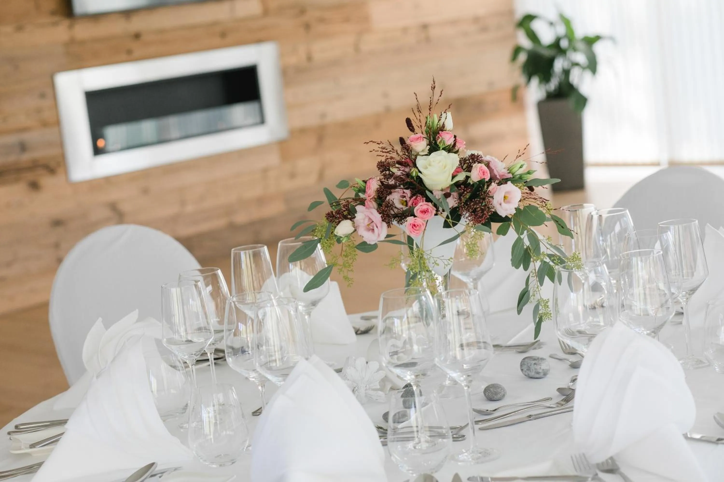 Restaurant/places to eat in R&R Residenzen HOTEL