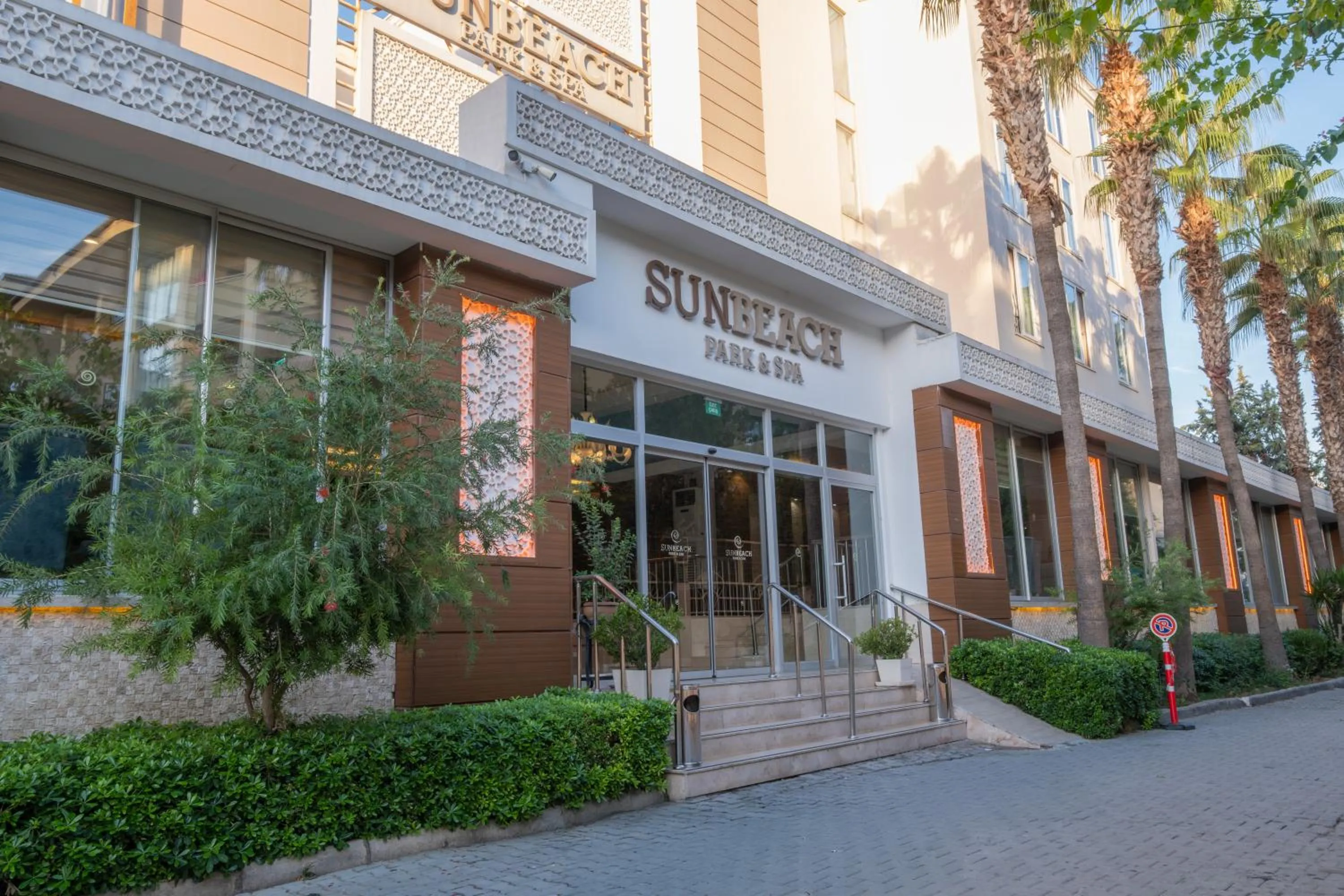 Facade/entrance in Sun Beach Park Hotel