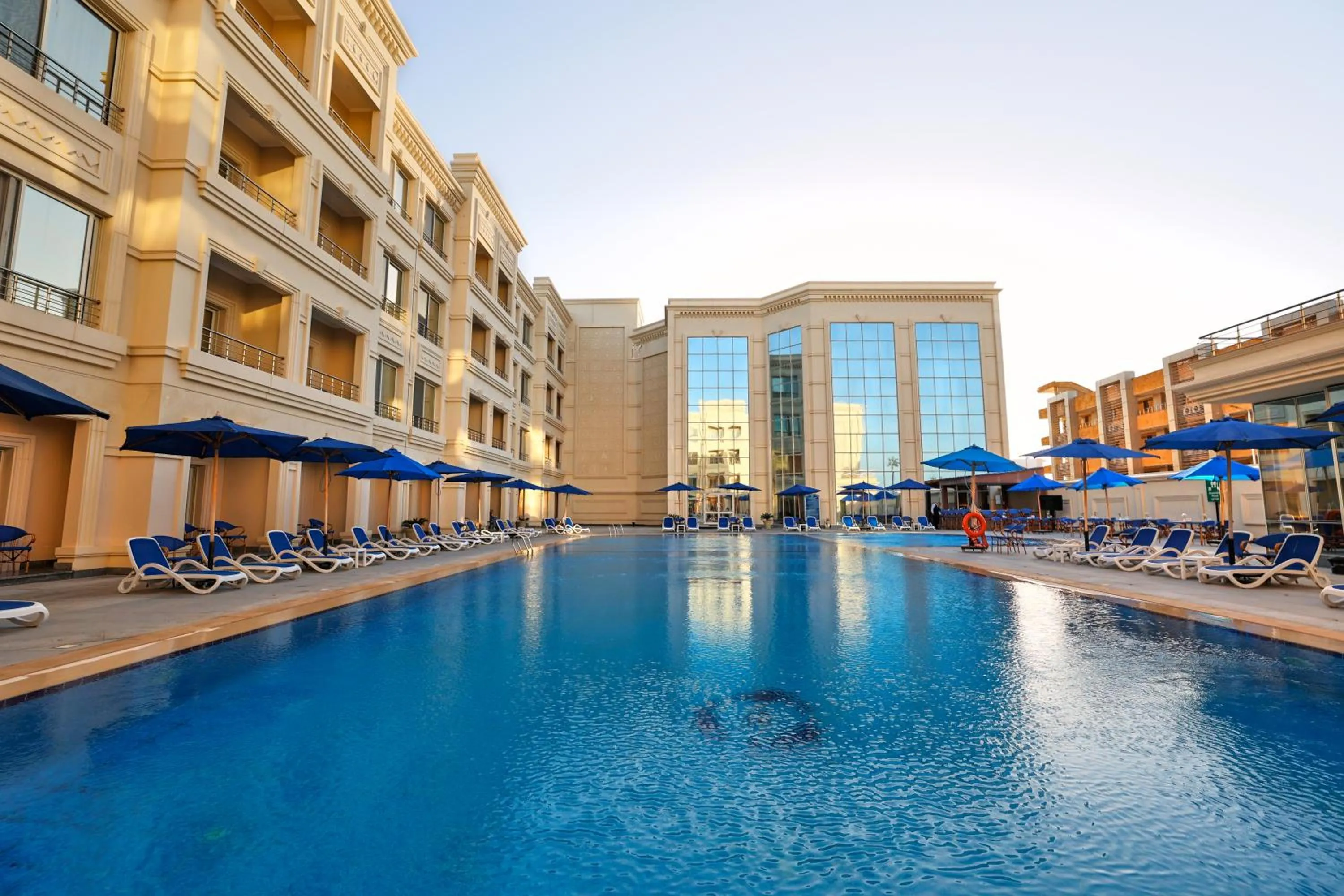Swimming pool in Helnan Mamoura Hotel & Events Center