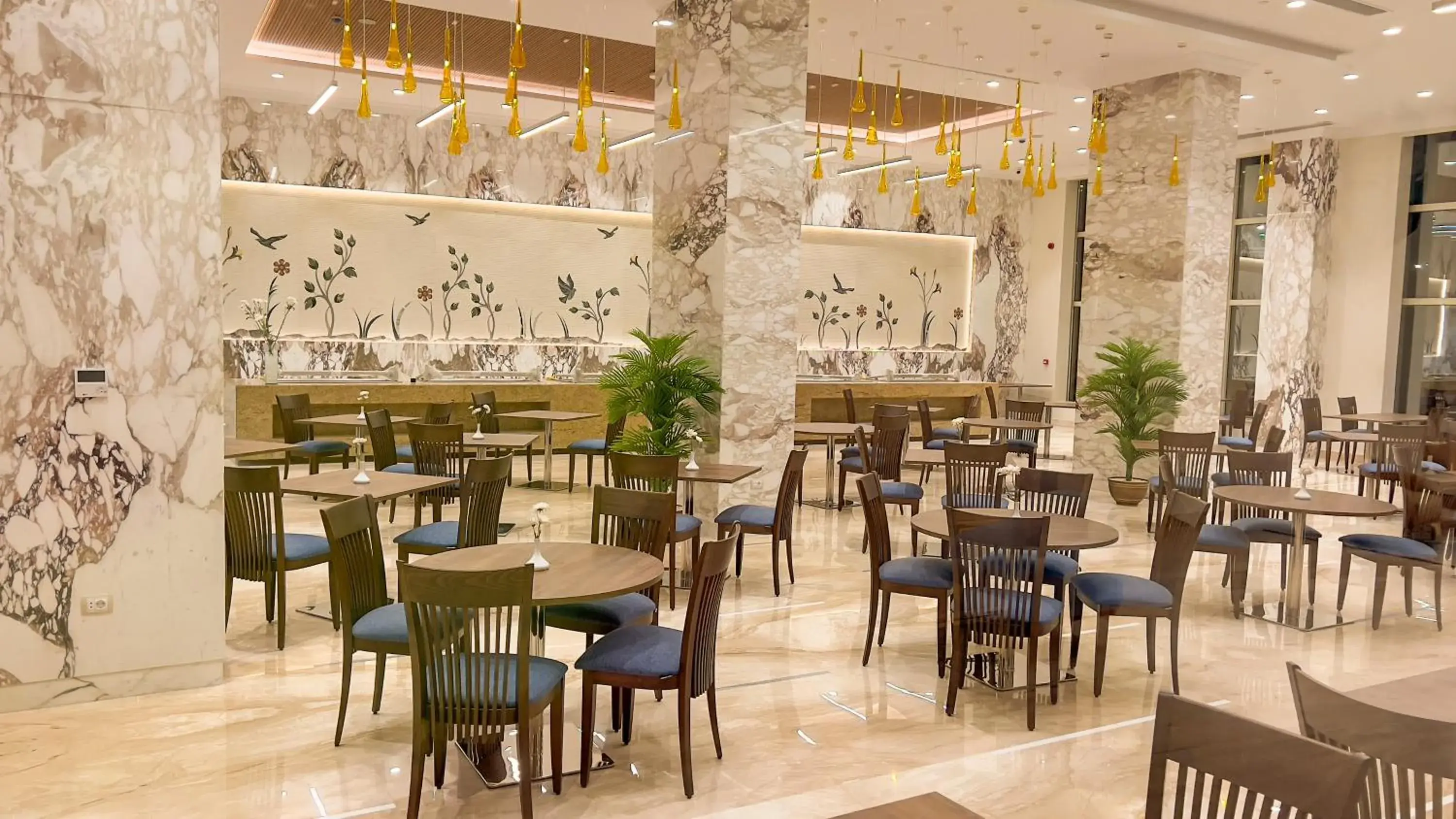 Restaurant/places to eat in Helnan Mamoura Hotel & Events Center Restaurant/places to eat in Helnan Mamoura Hotel & Events Center