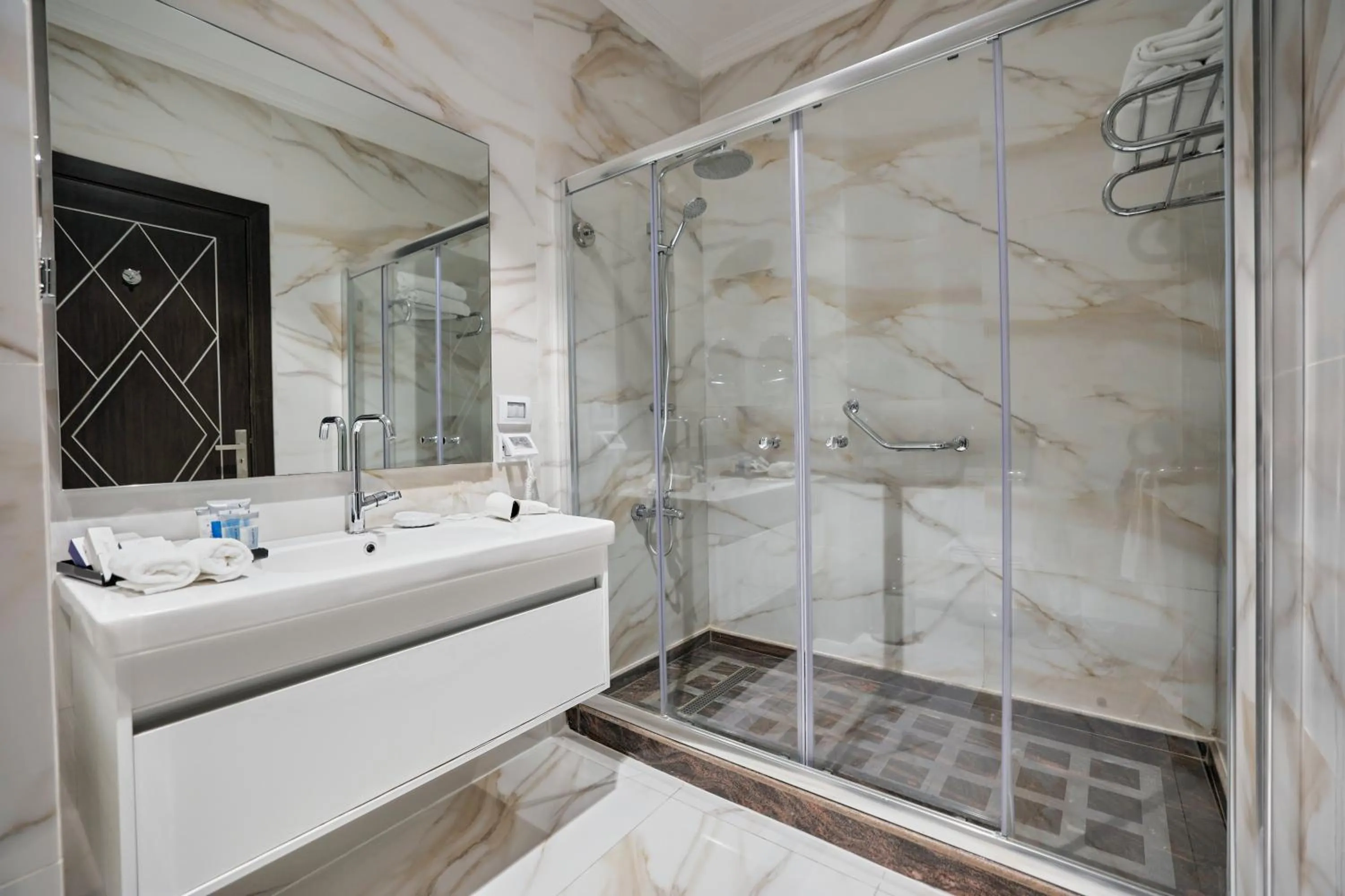 Helnan Mamoura Hotel & Events Center