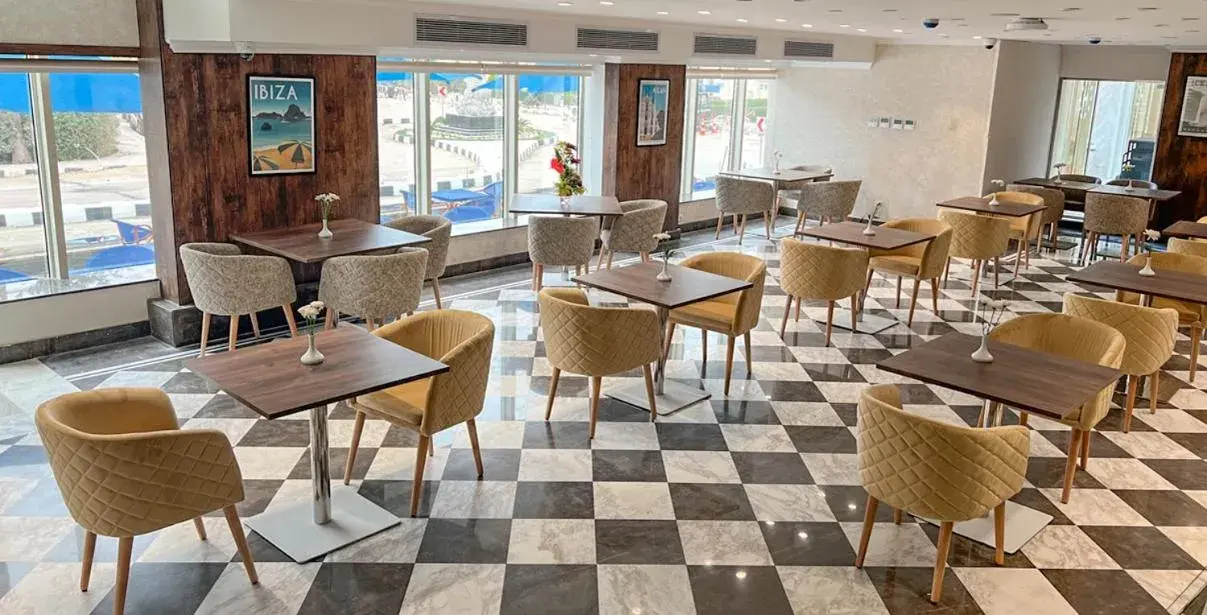 Lounge or bar in Helnan Mamoura Hotel & Events Center Lounge or bar in Helnan Mamoura Hotel & Events Center