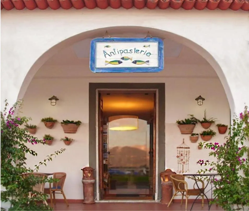 Restaurant/places to eat in Hotel Sette Archi