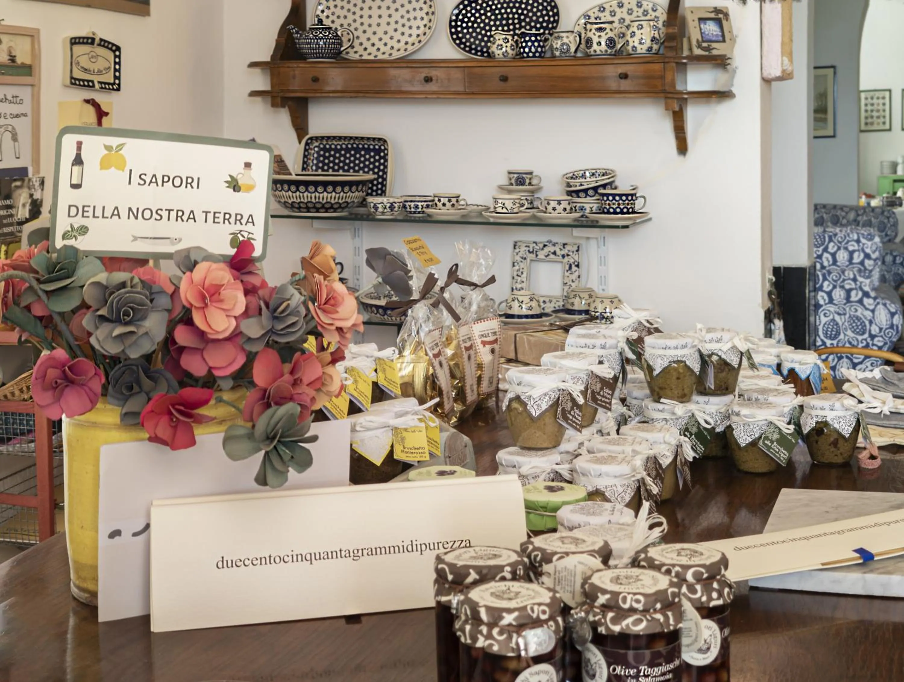 Communal lounge/ TV room in Hotel Sette Archi