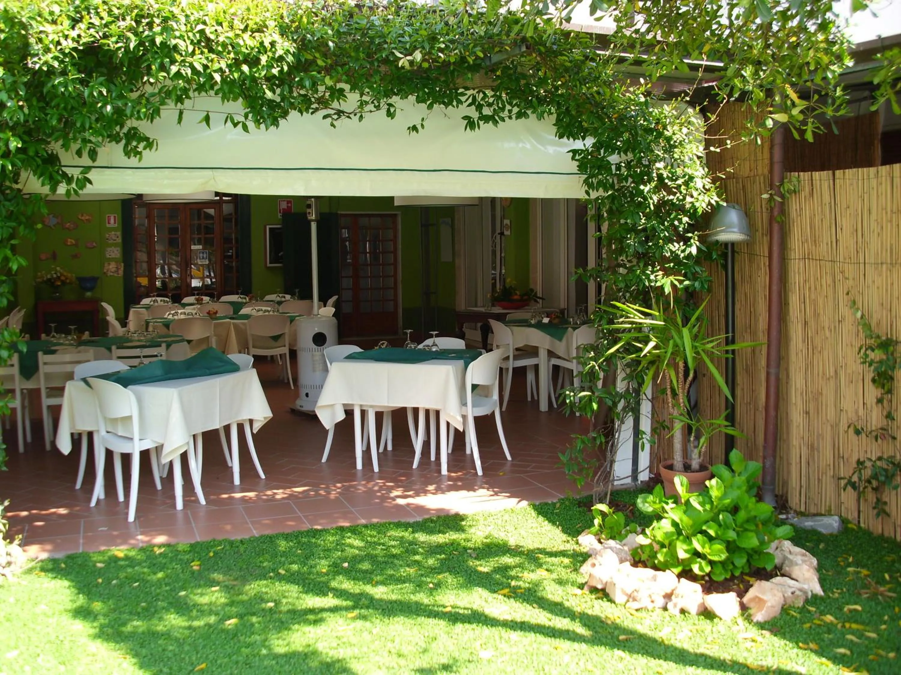 Restaurant/places to eat in Hotel Sette Archi