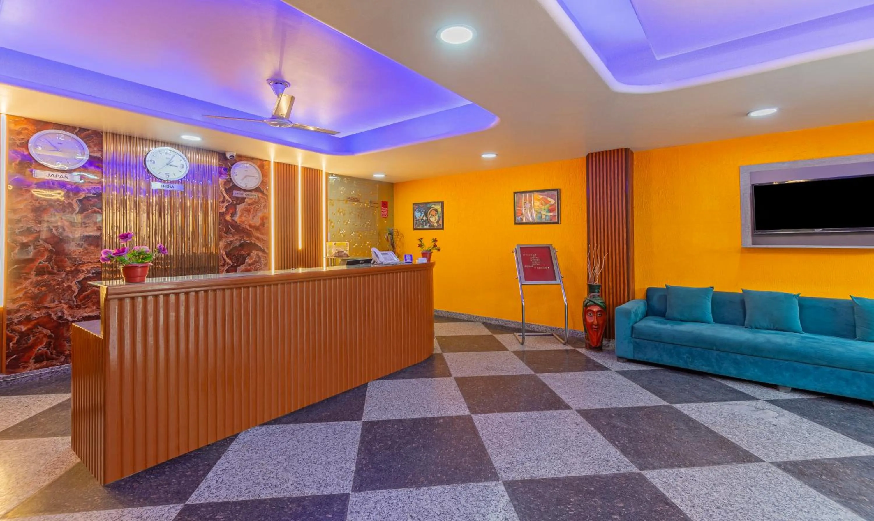 Lobby or reception in Treebo Green View, Noida