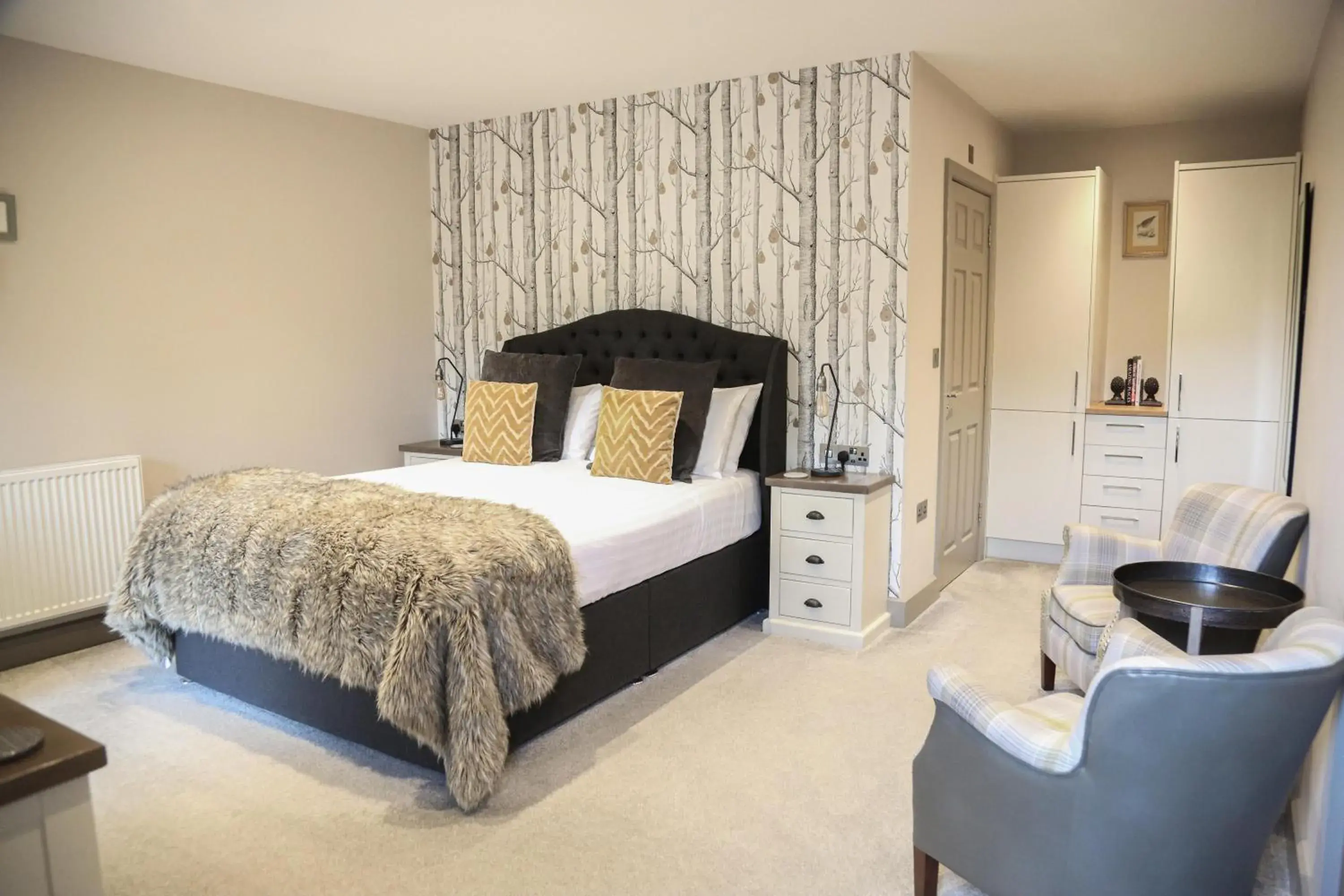 King Suite with Balcony in The Charlton Arms King Suite with Balcony in The Charlton Arms