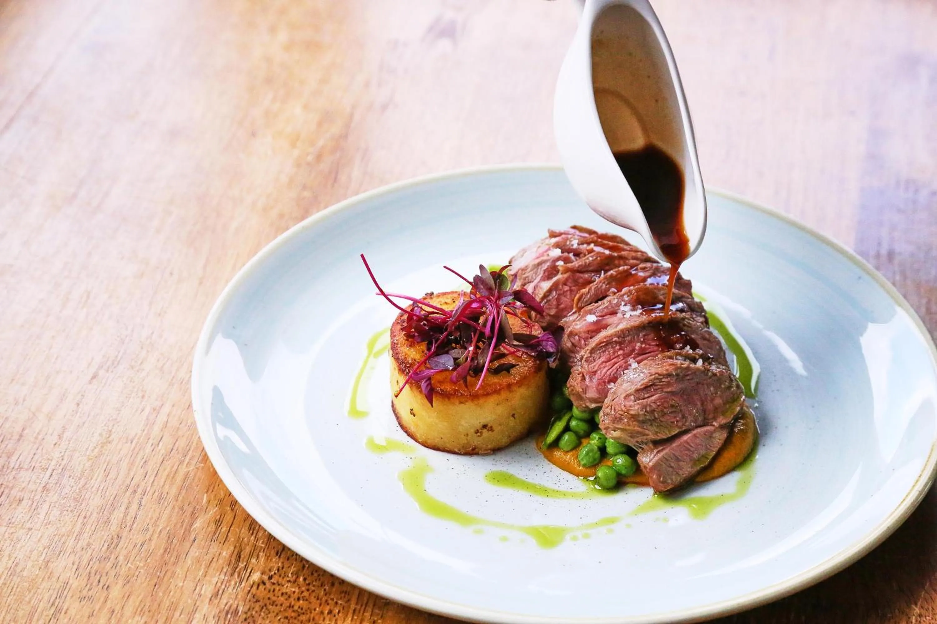 Restaurant/places to eat in The Charlton Arms