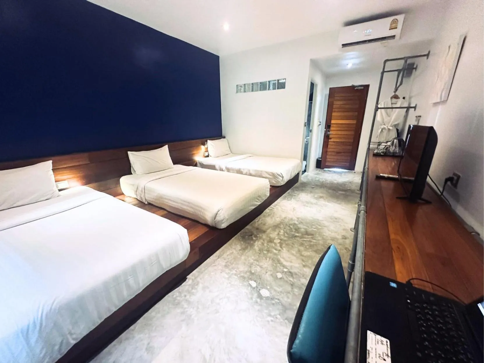 Bed in TATATA Koh Tao