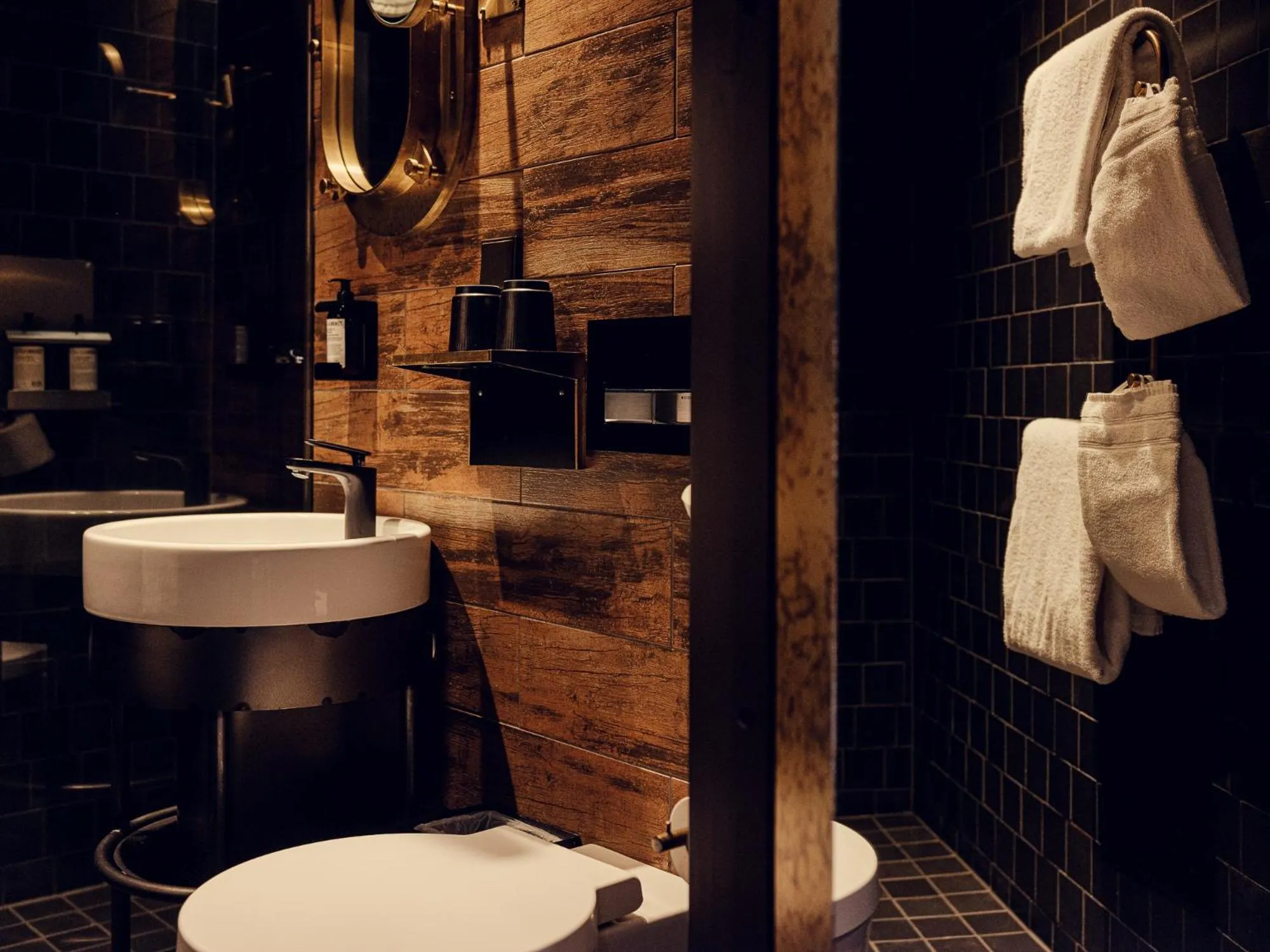 Bathroom in Stora Hotellet; BW Premier Collection