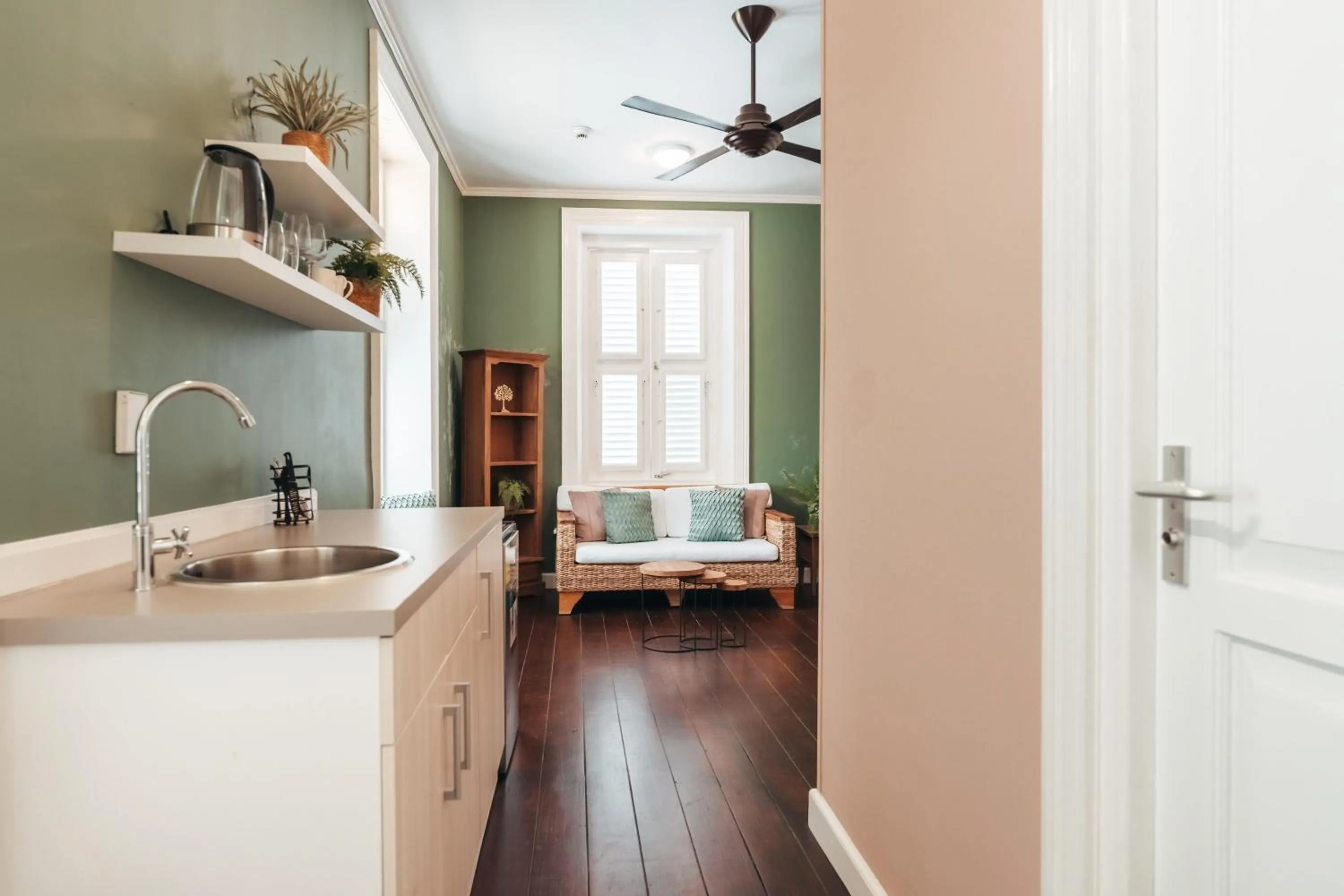 Kitchen or kitchenette in Atelier Skalo Boutique Hotel