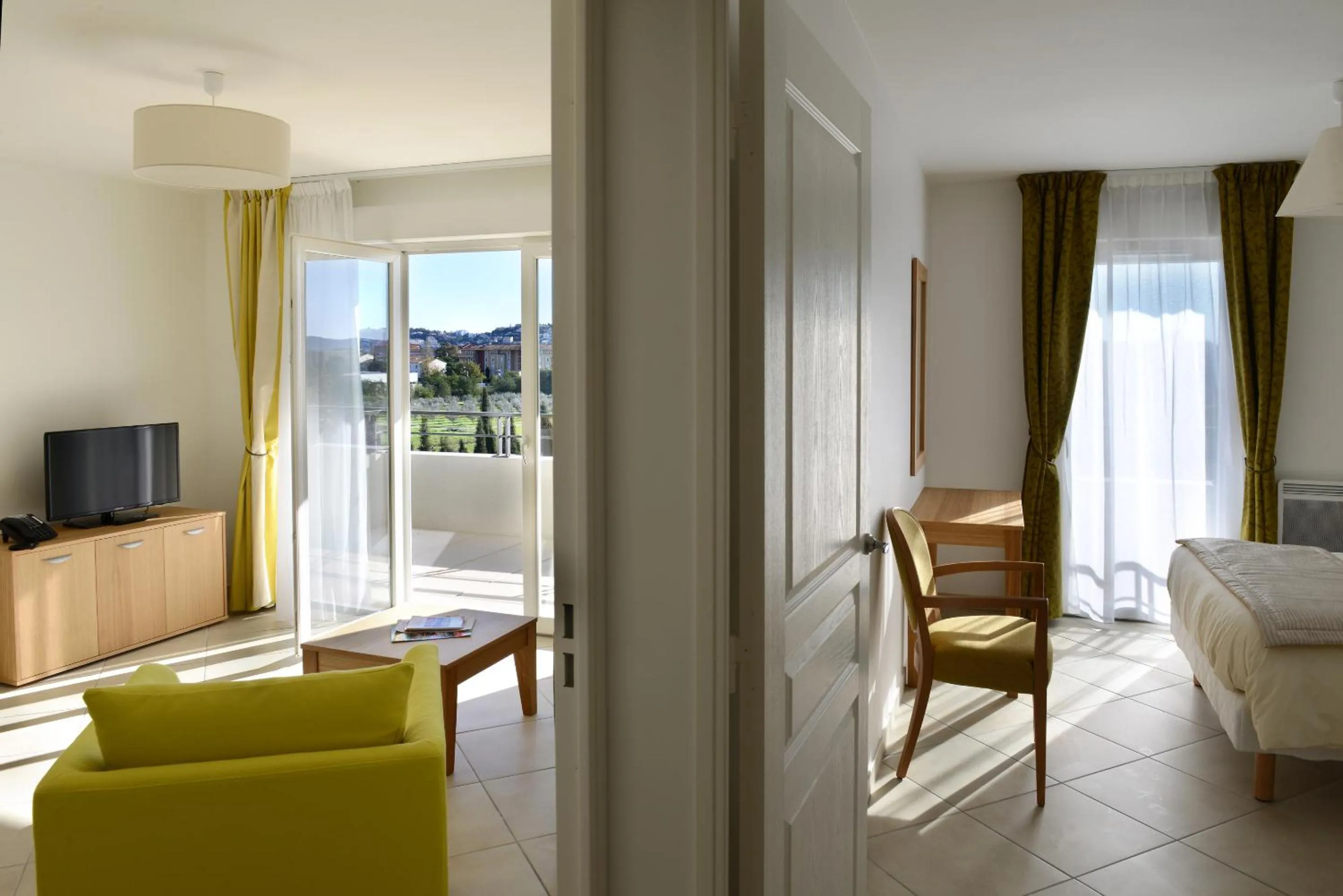 Bedroom in Domitys Les Côteaux de l'Esterel