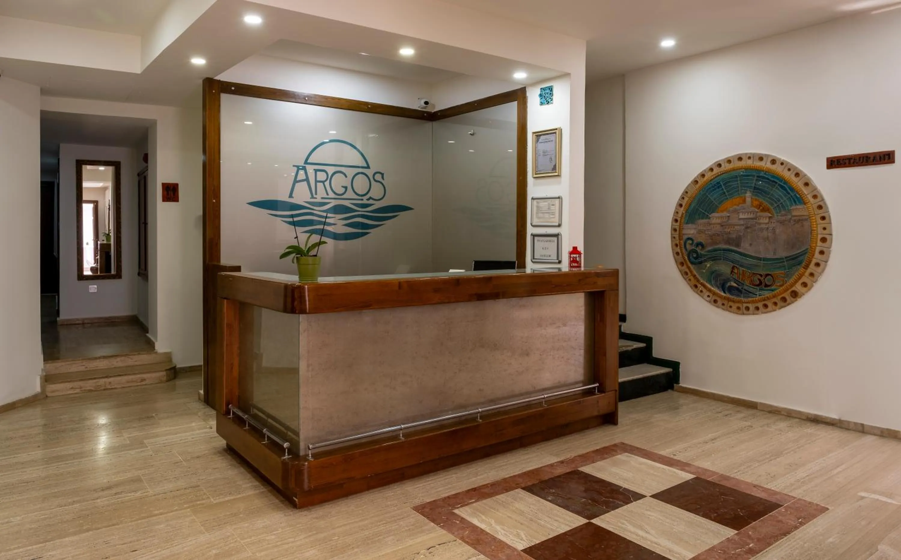 Lobby or reception in Argos Hotel