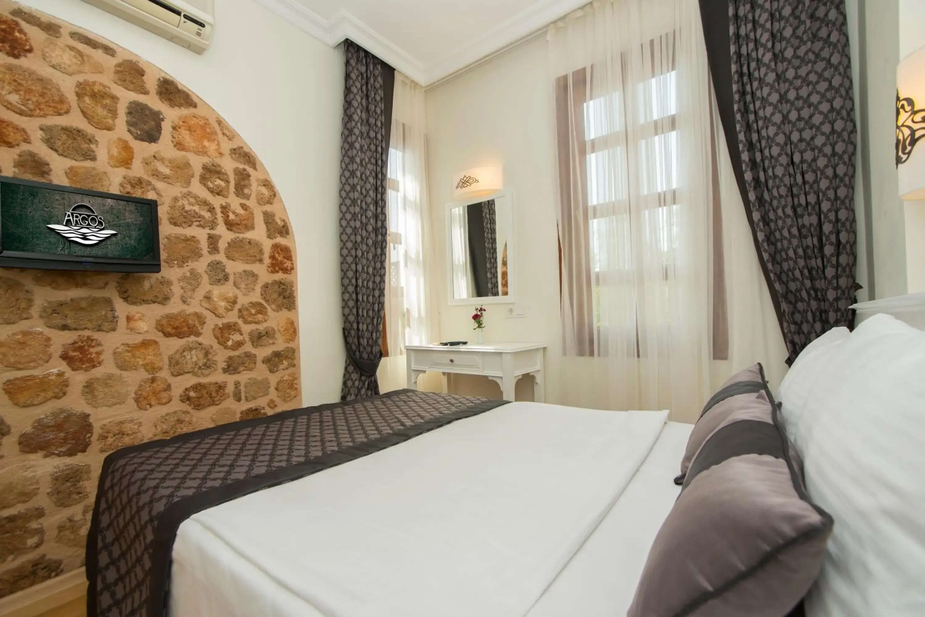 Bed in Argos Hotel Bed in Argos Hotel