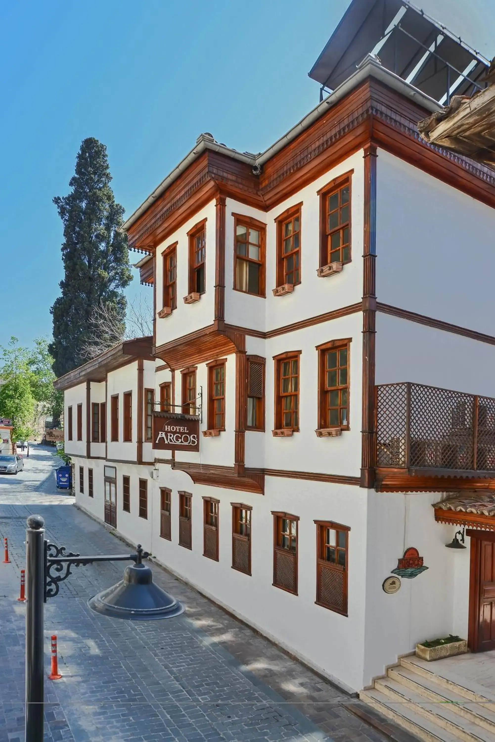 Facade/entrance in Argos Hotel Facade/entrance in Argos Hotel
