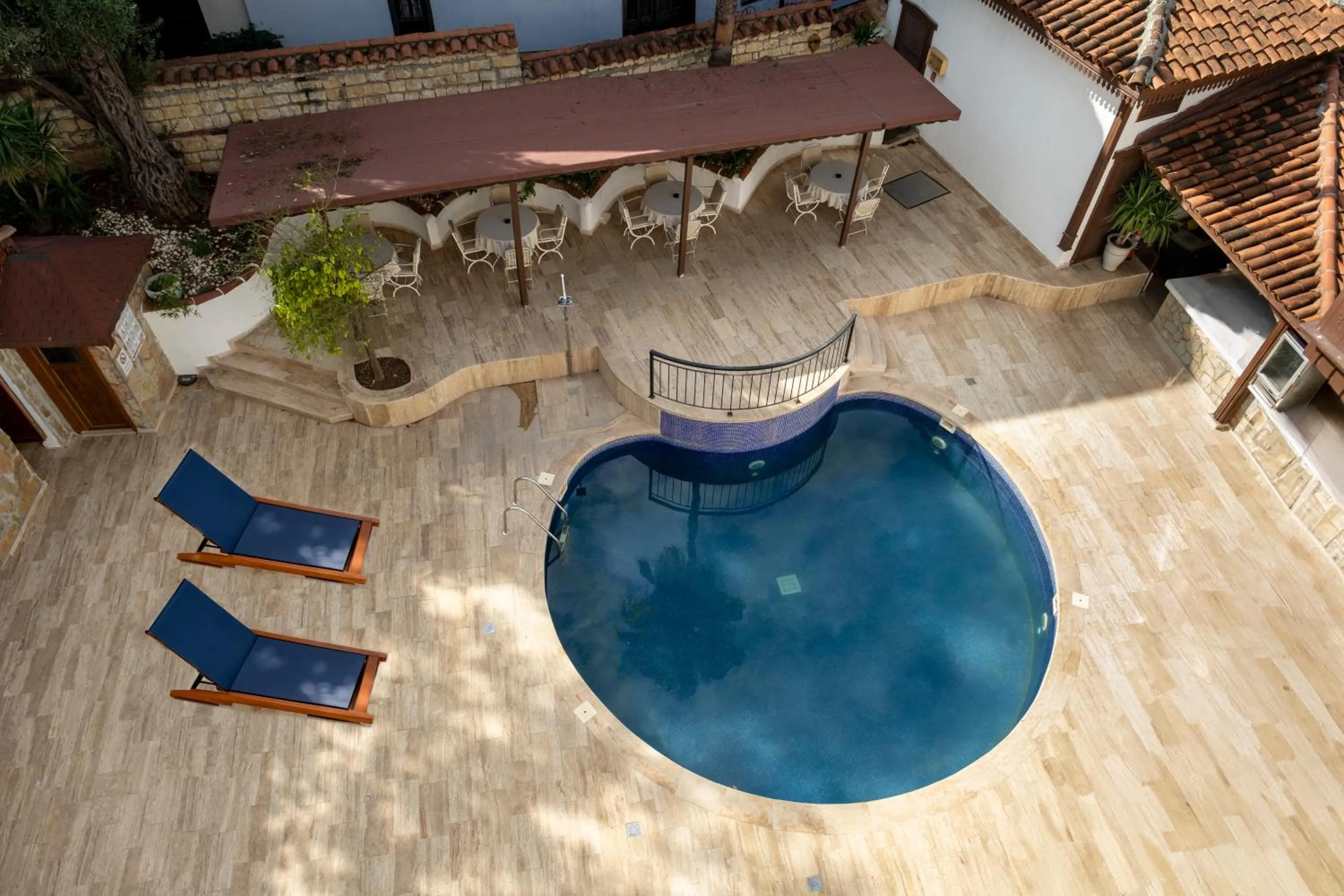 Pool view in Argos Hotel