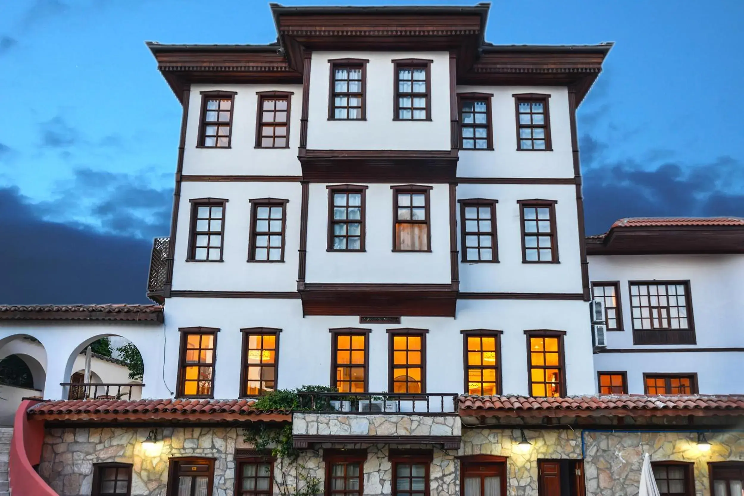 Facade/entrance in Argos Hotel Facade/entrance in Argos Hotel