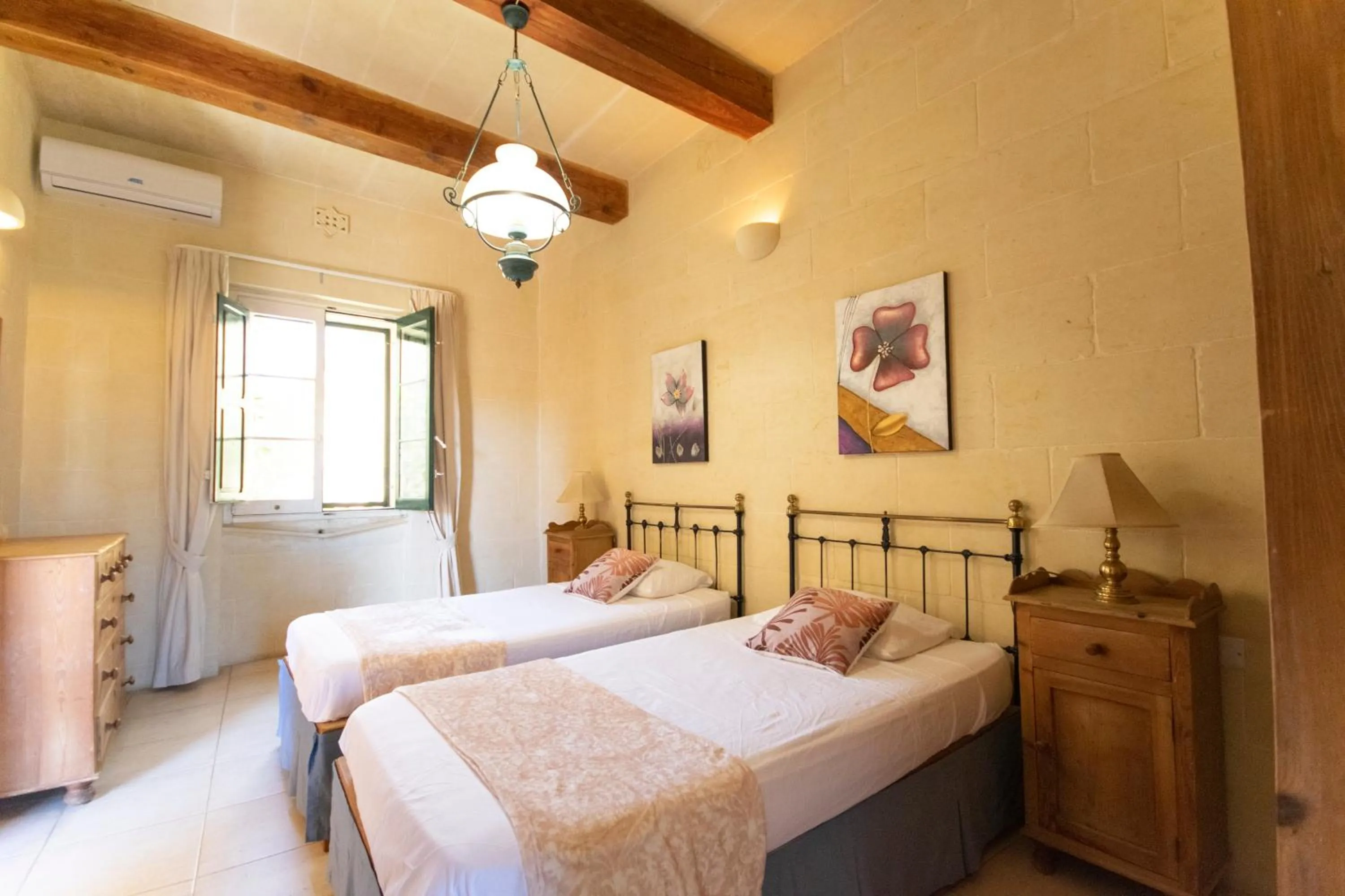 Bed in Razzett Ziffa