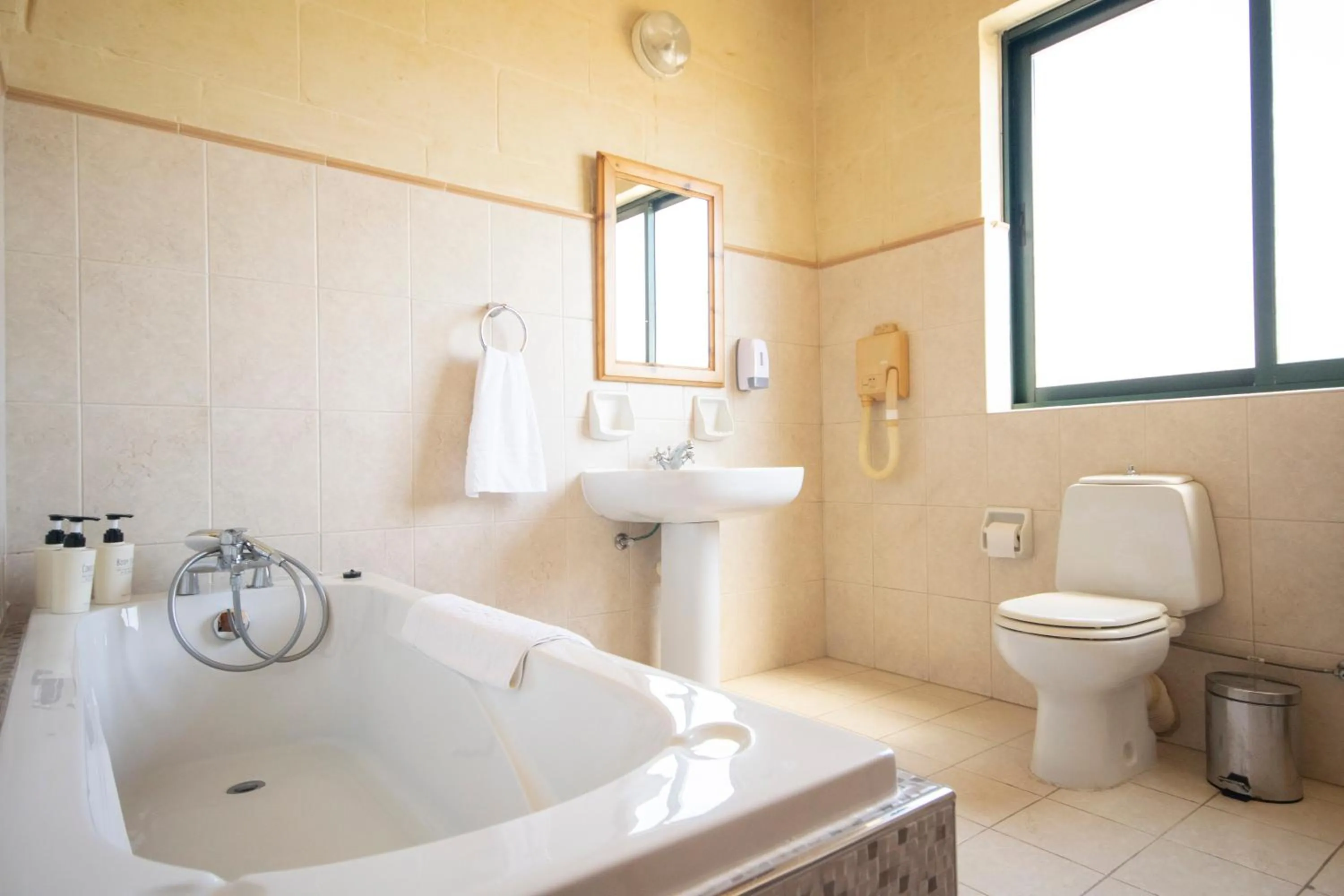 Bathroom in Razzett Ziffa