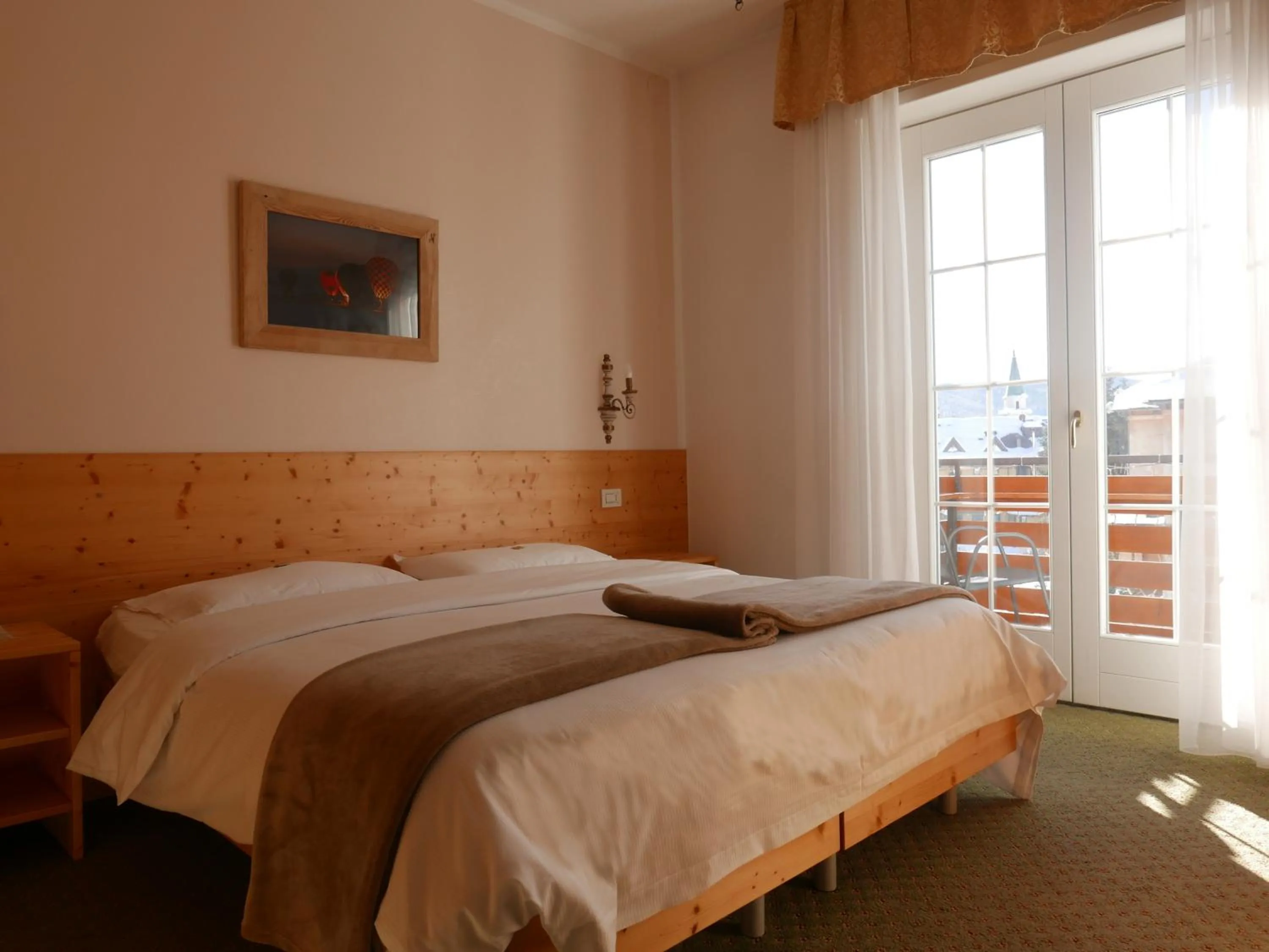 Bed in Hotel Paradiso