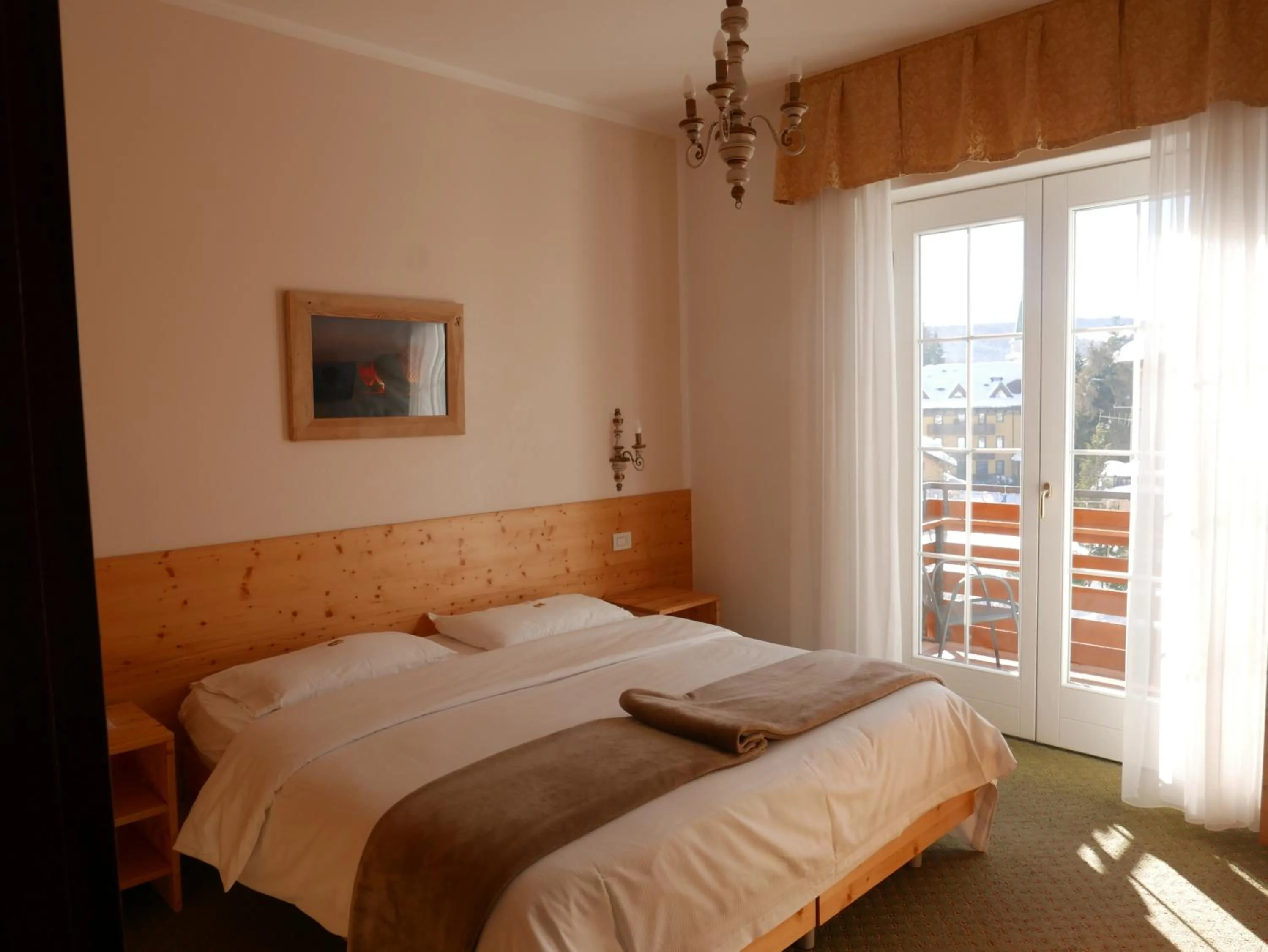 Bed in Hotel Paradiso