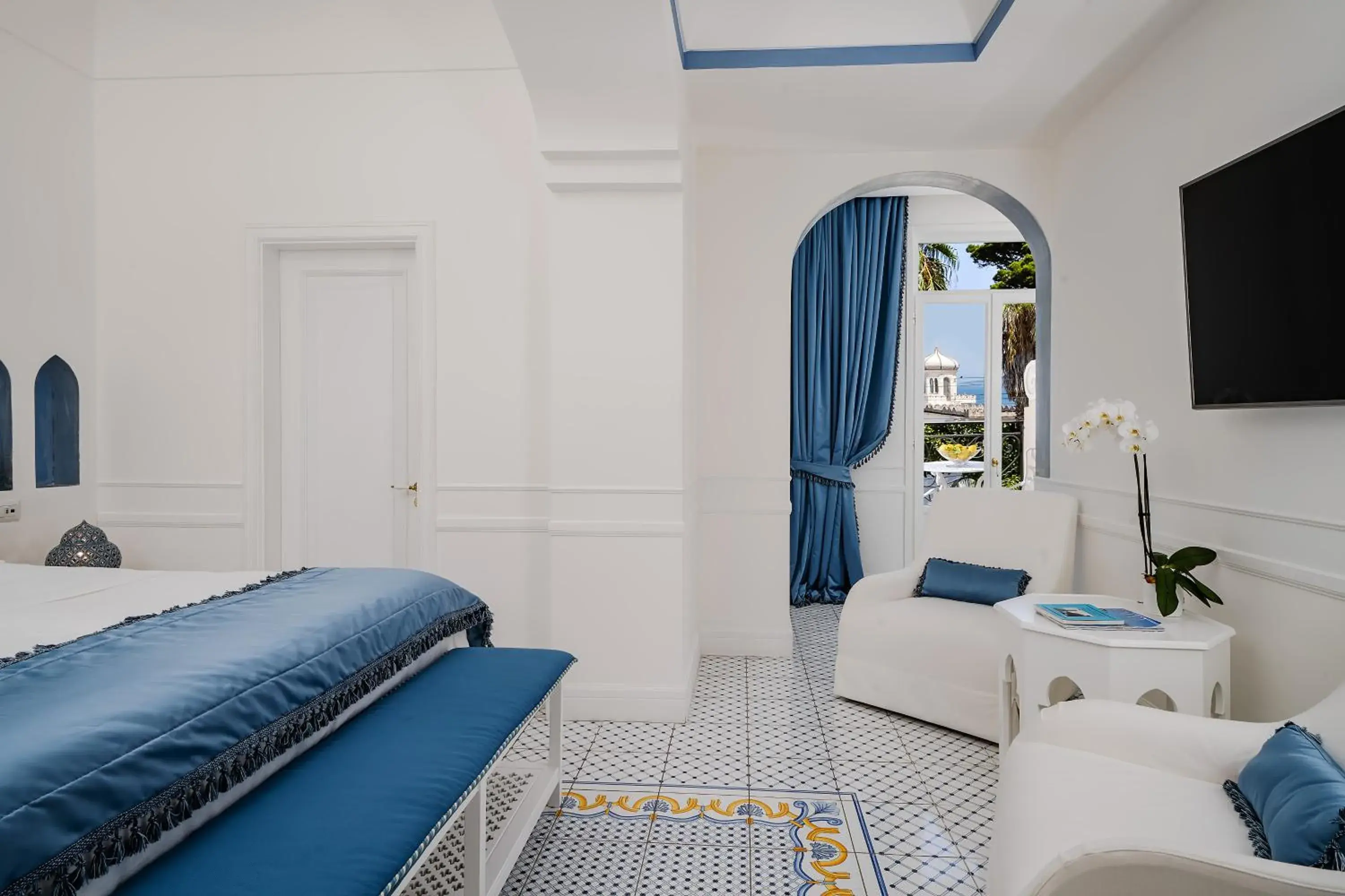 Bed in Luxury Villa Excelsior Parco Bed in Luxury Villa Excelsior Parco