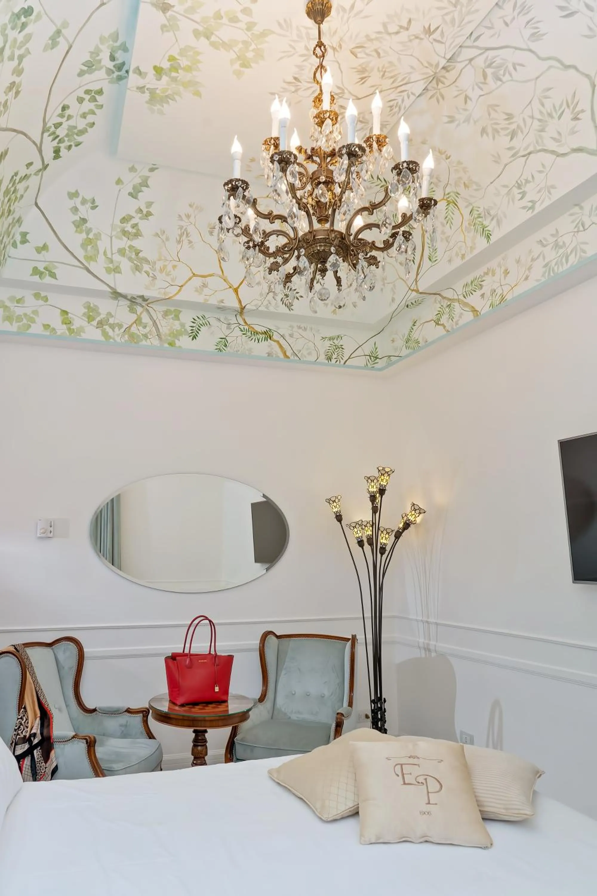 Photo of the whole room, Bed in Luxury Villa Excelsior Parco