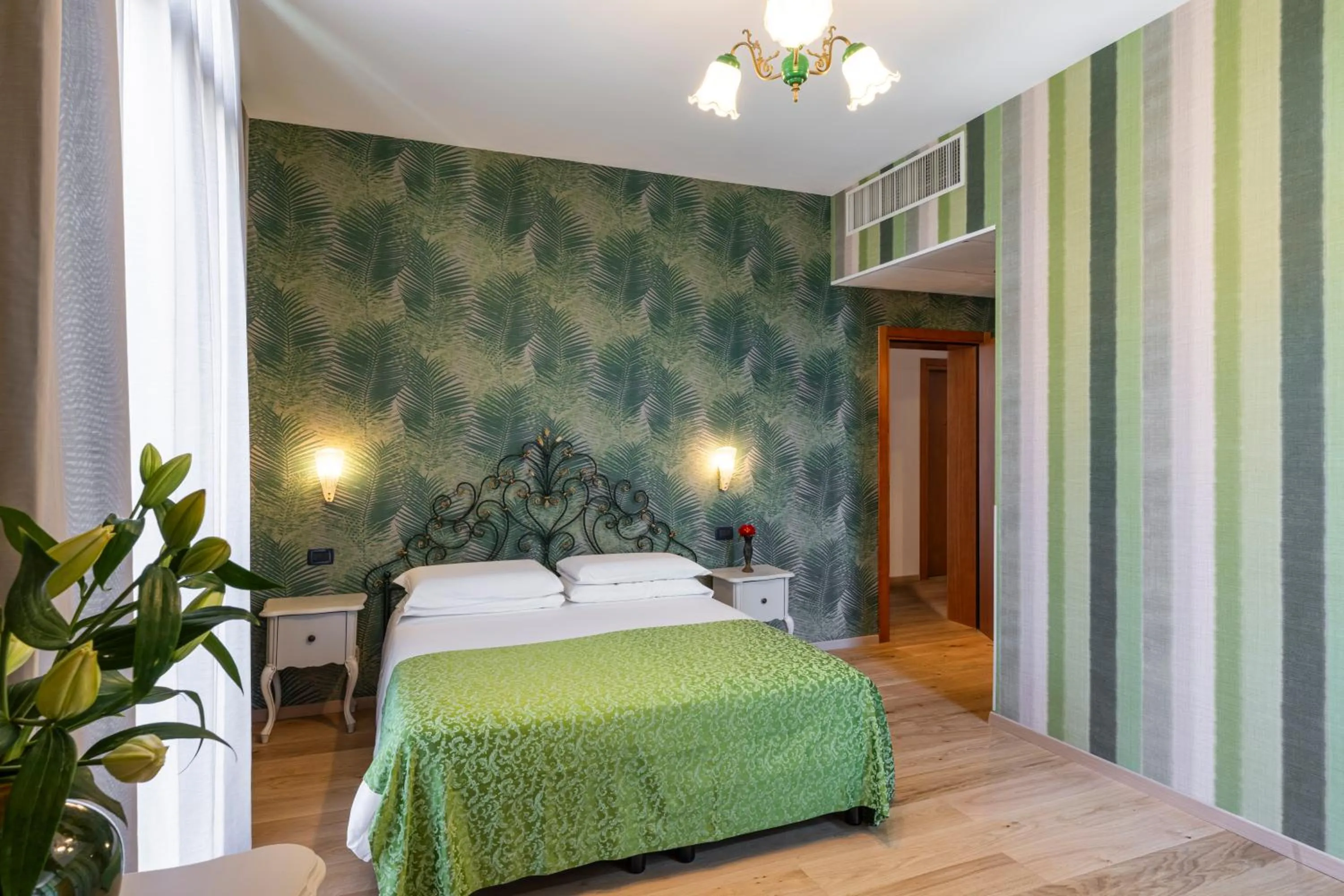 Bed in Hotel Atlanta Augustus