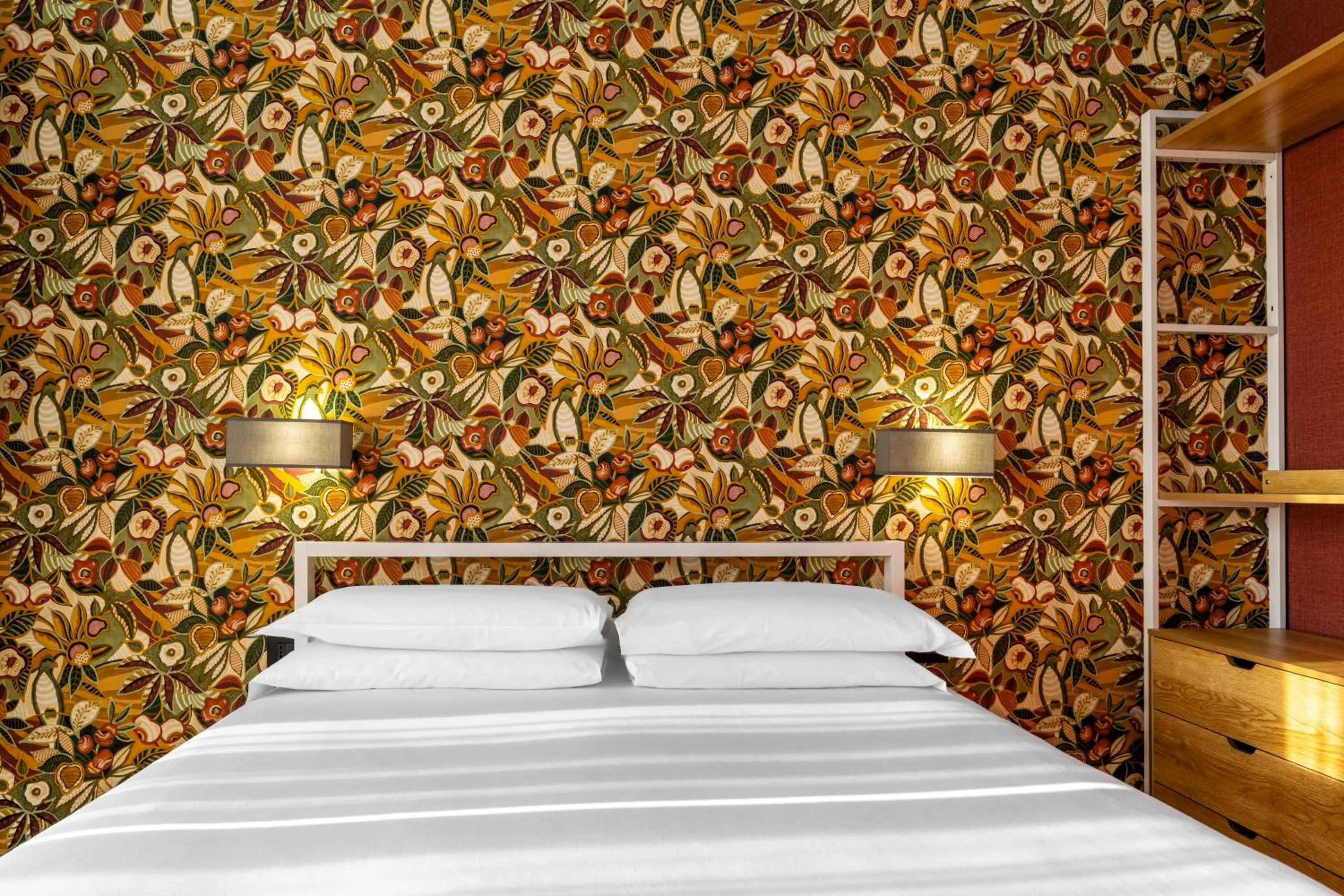 Bed in Hotel Atlanta Augustus