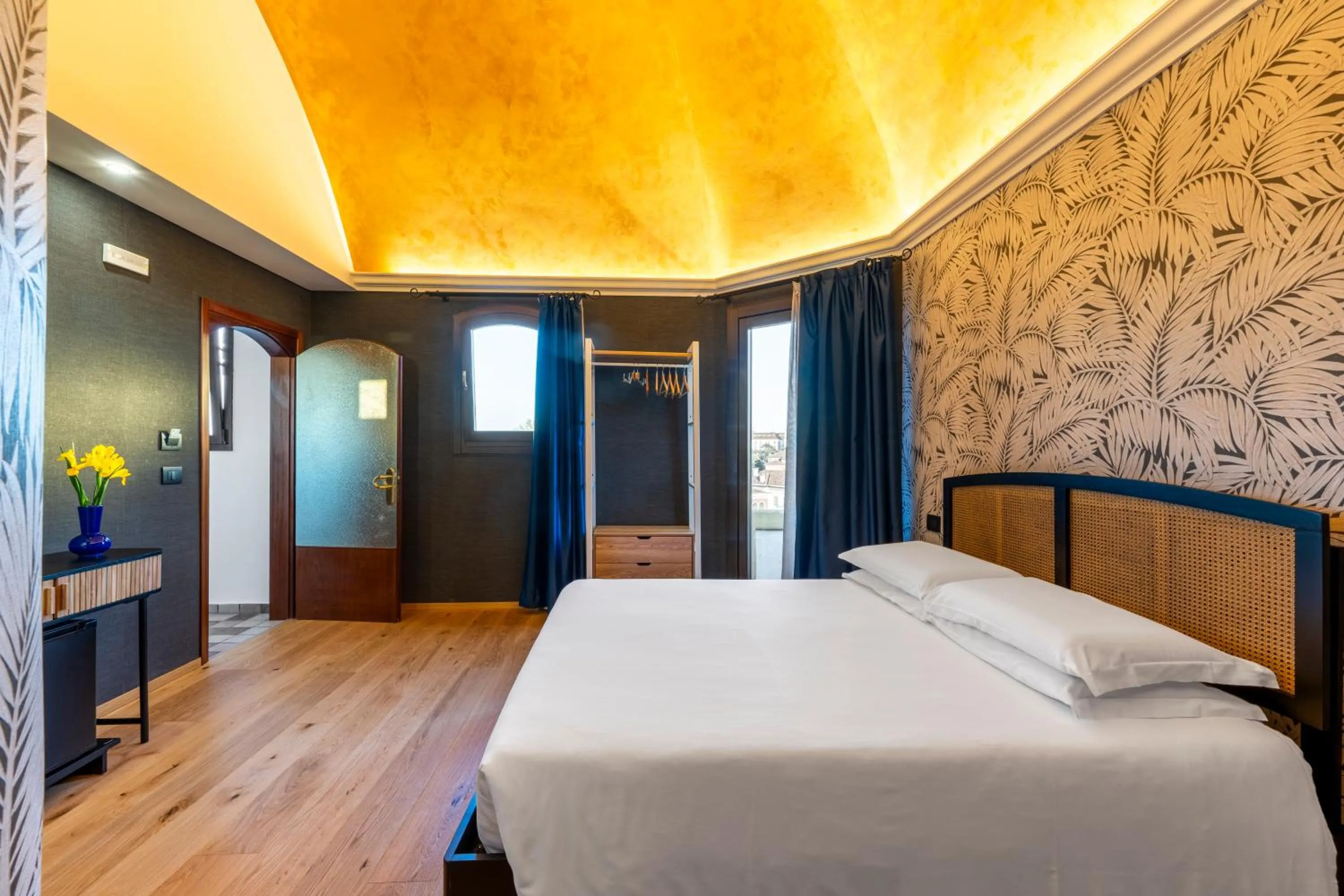 Bed in Hotel Atlanta Augustus