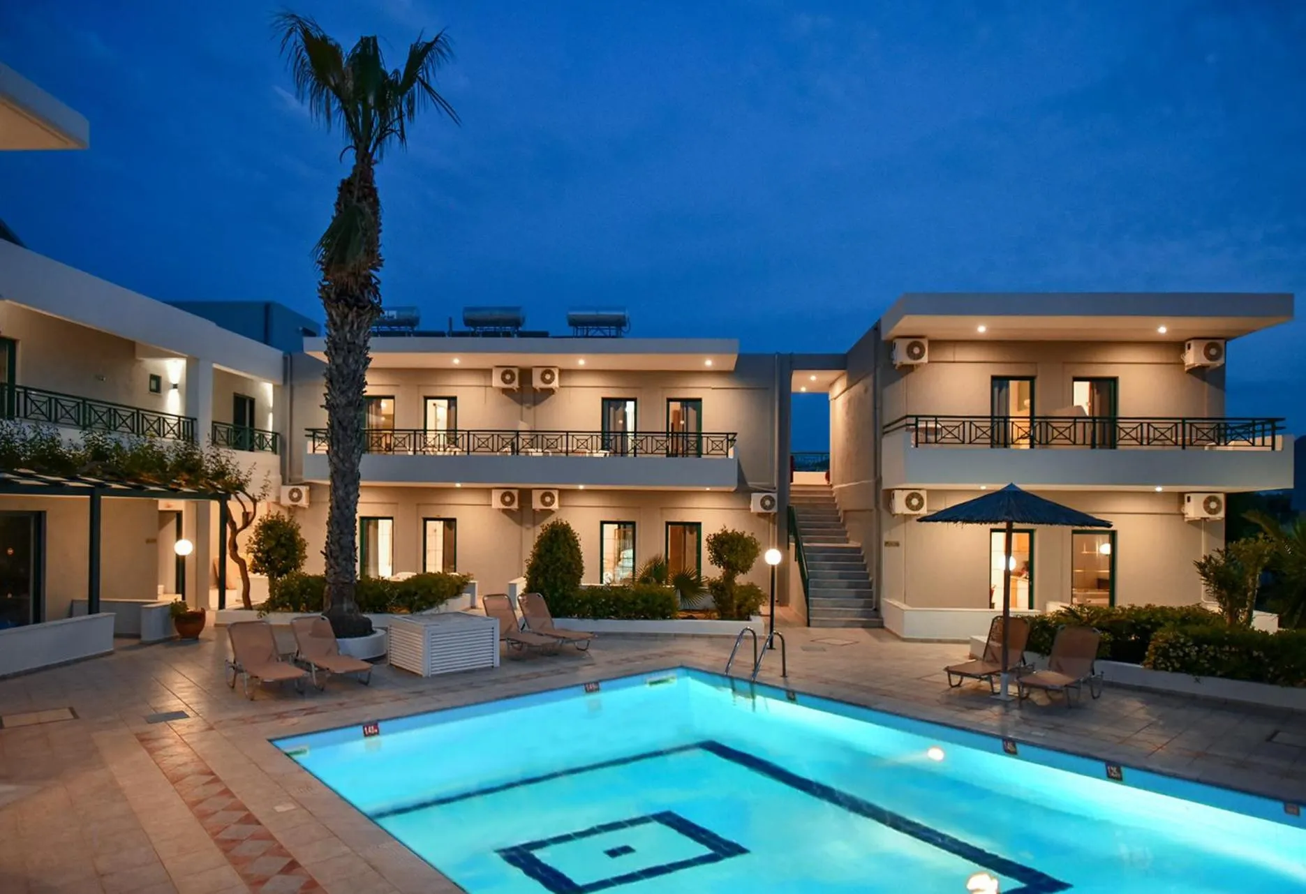 Villa Maria Apts