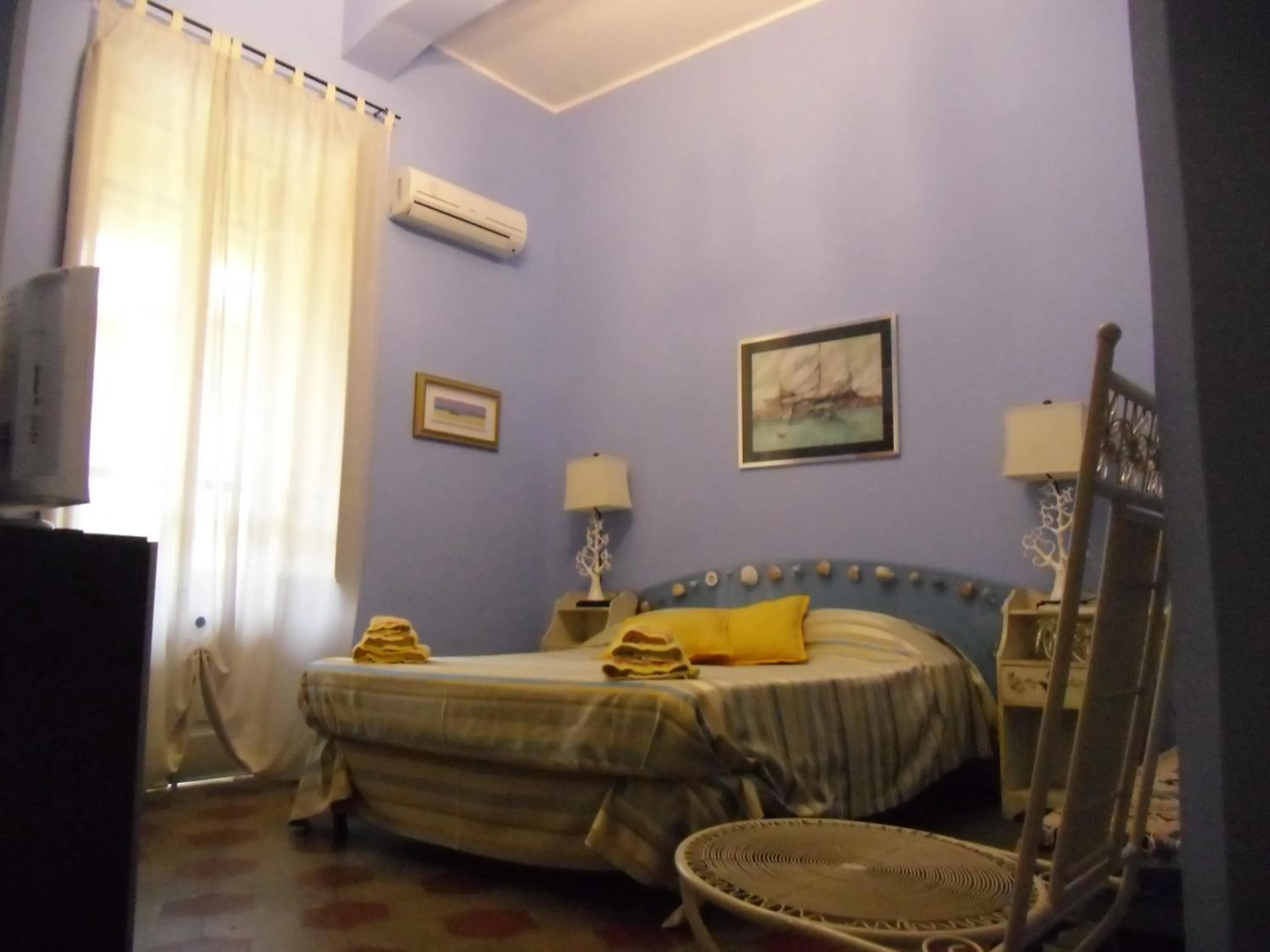 Photo of the whole room, Bed in Anirbas