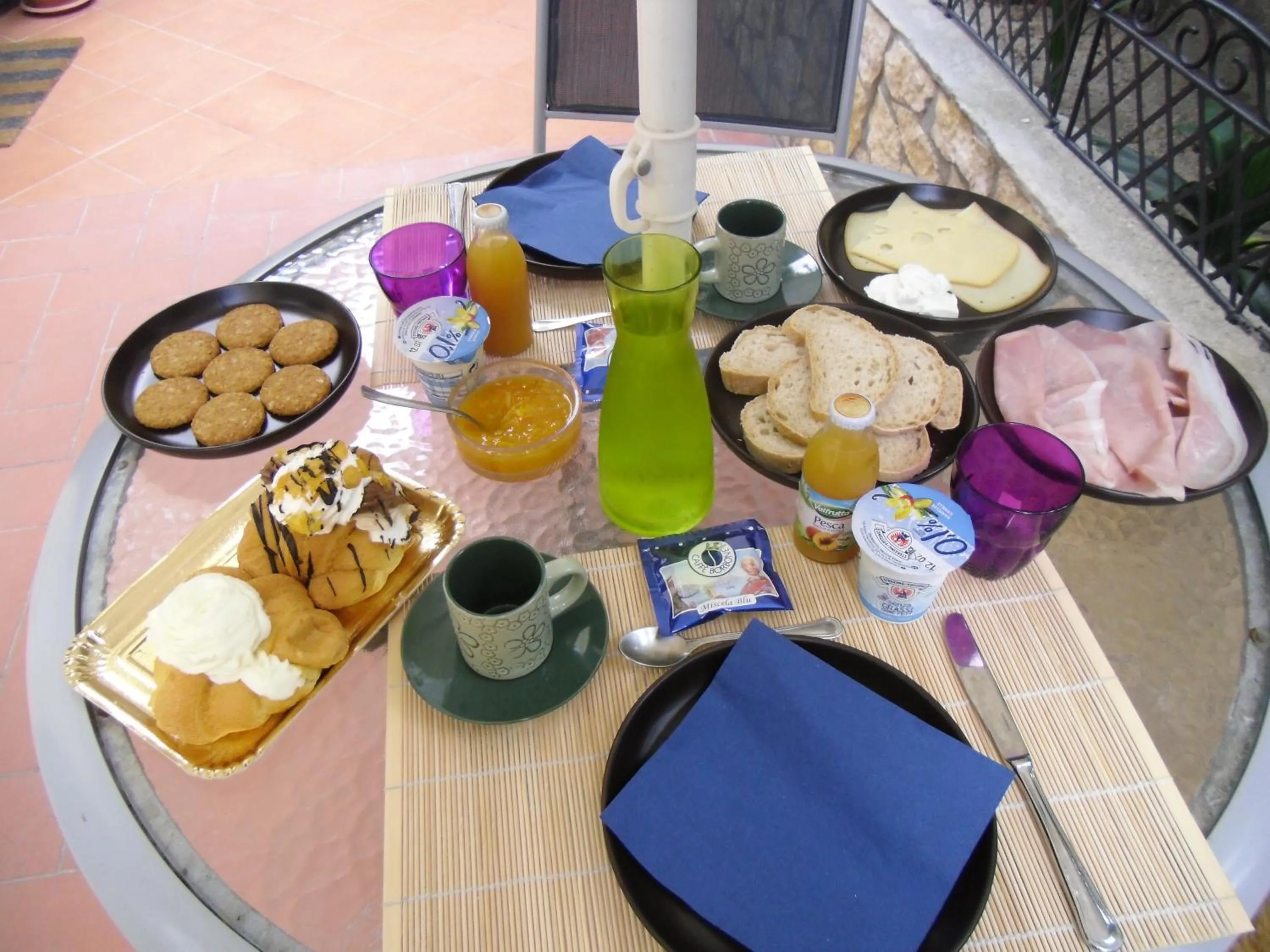 Food and drinks in Anirbas