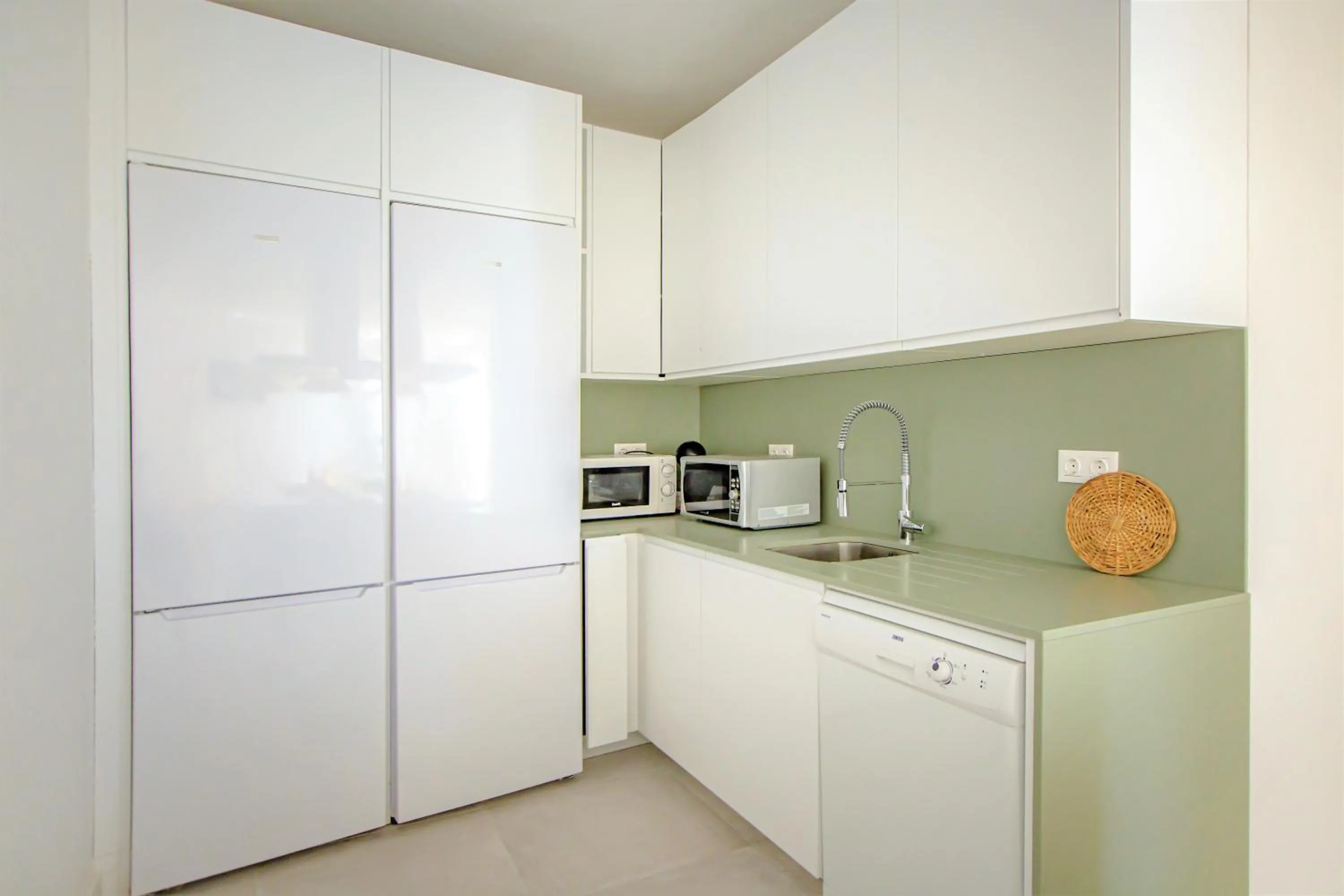 Kitchen or kitchenette in Sun Lovers Hostel