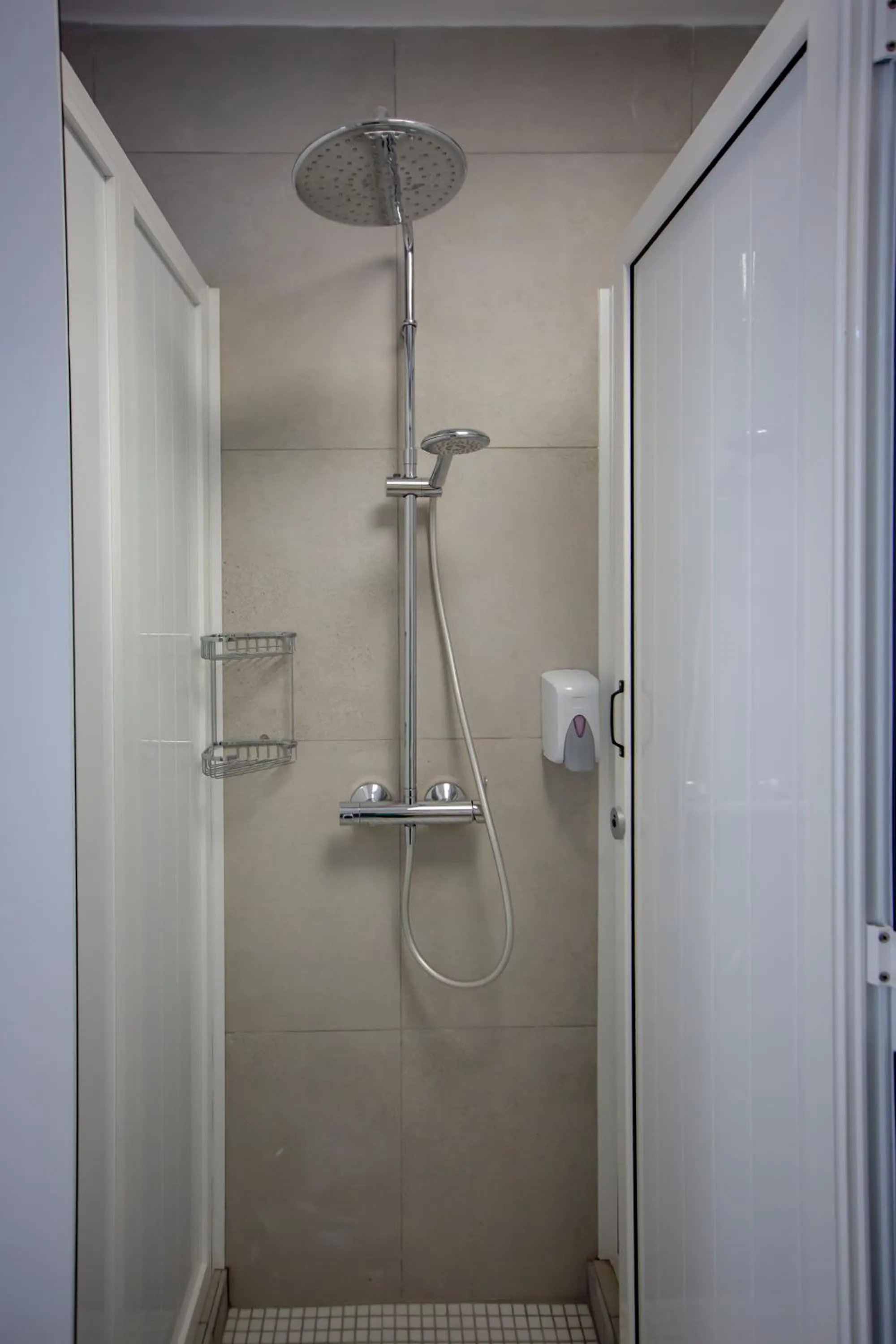 Shower in Sun Lovers Hostel