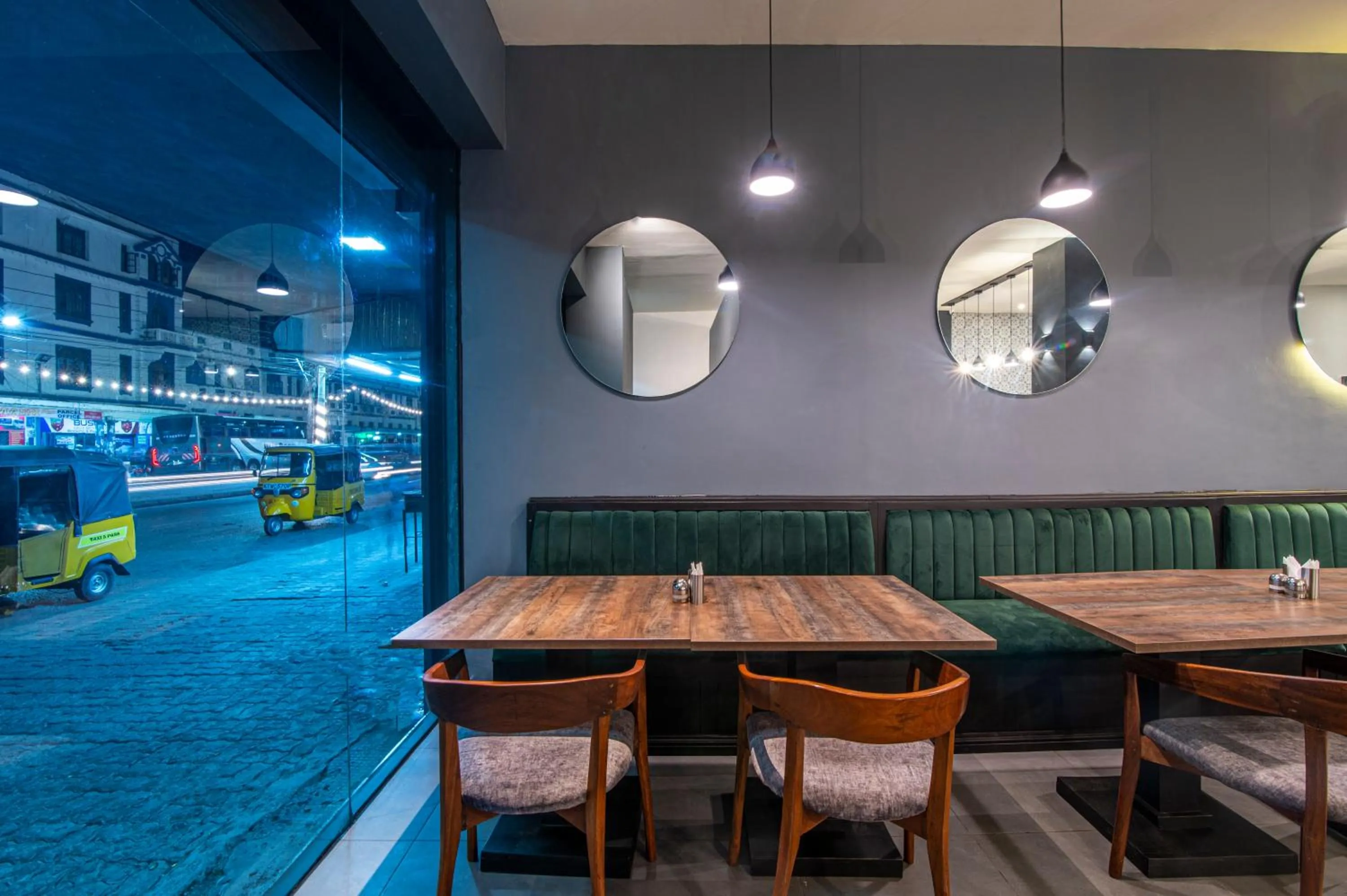 Restaurant/places to eat in The Ivory Suites