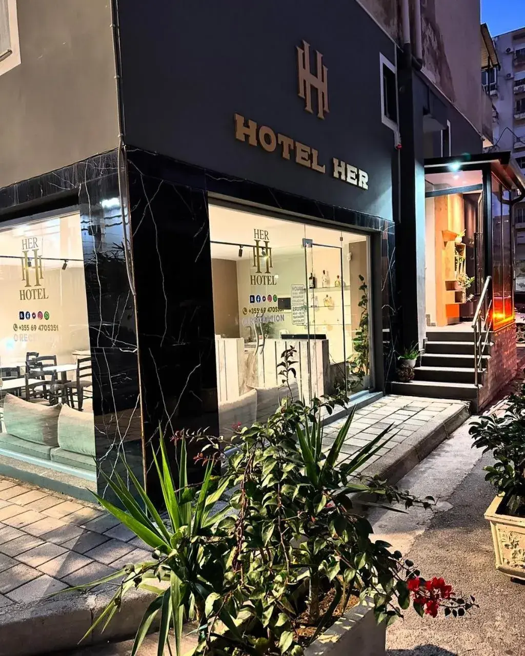 Hotel HER Hotel HER