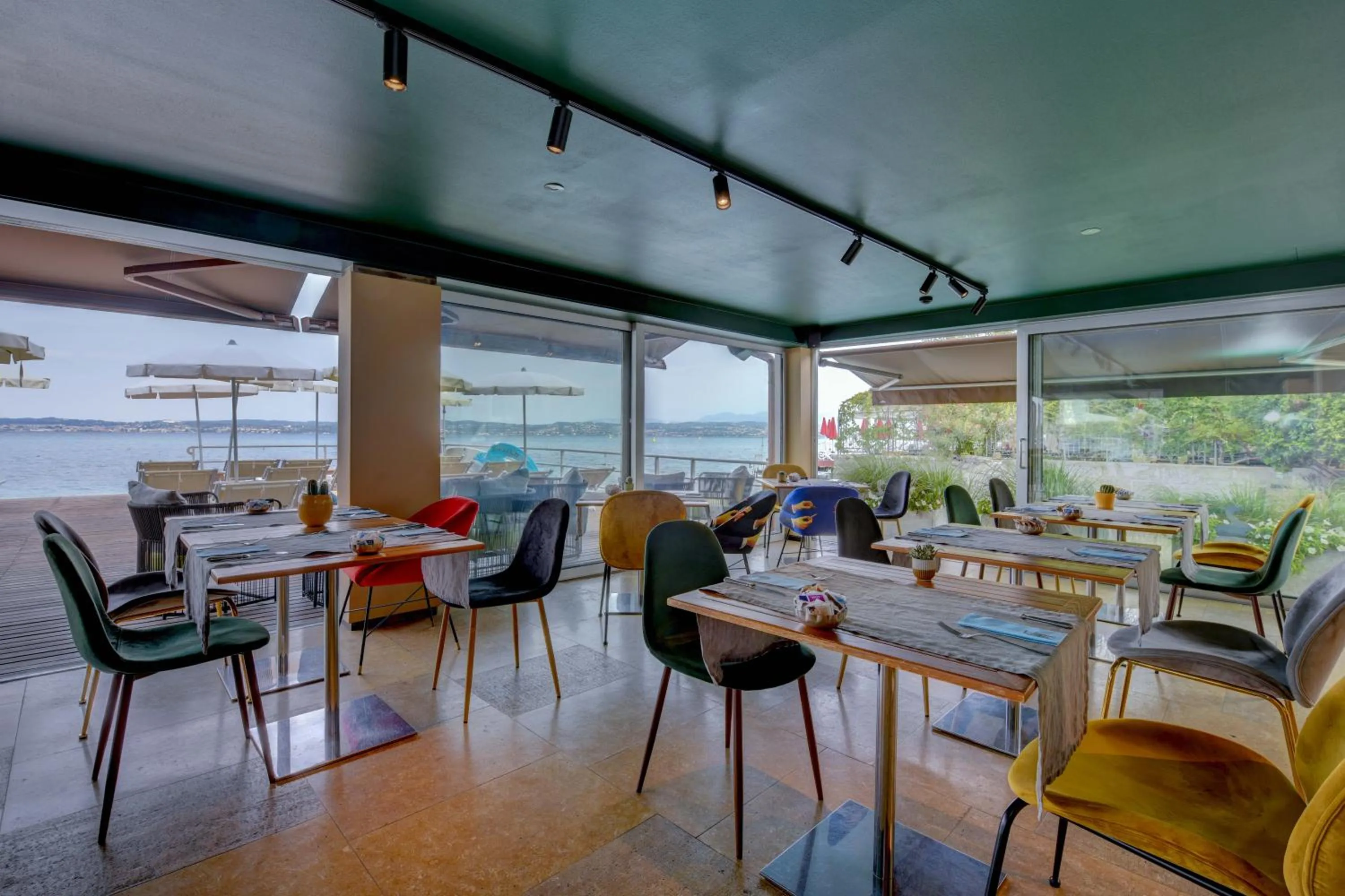 Restaurant/places to eat in Hotel Flaminia