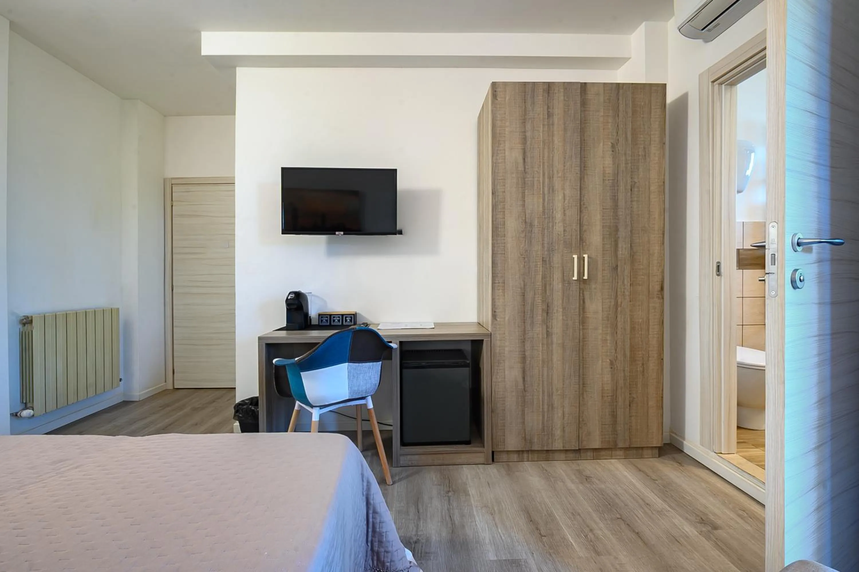 Bed in Hotel Anna Siena Nord