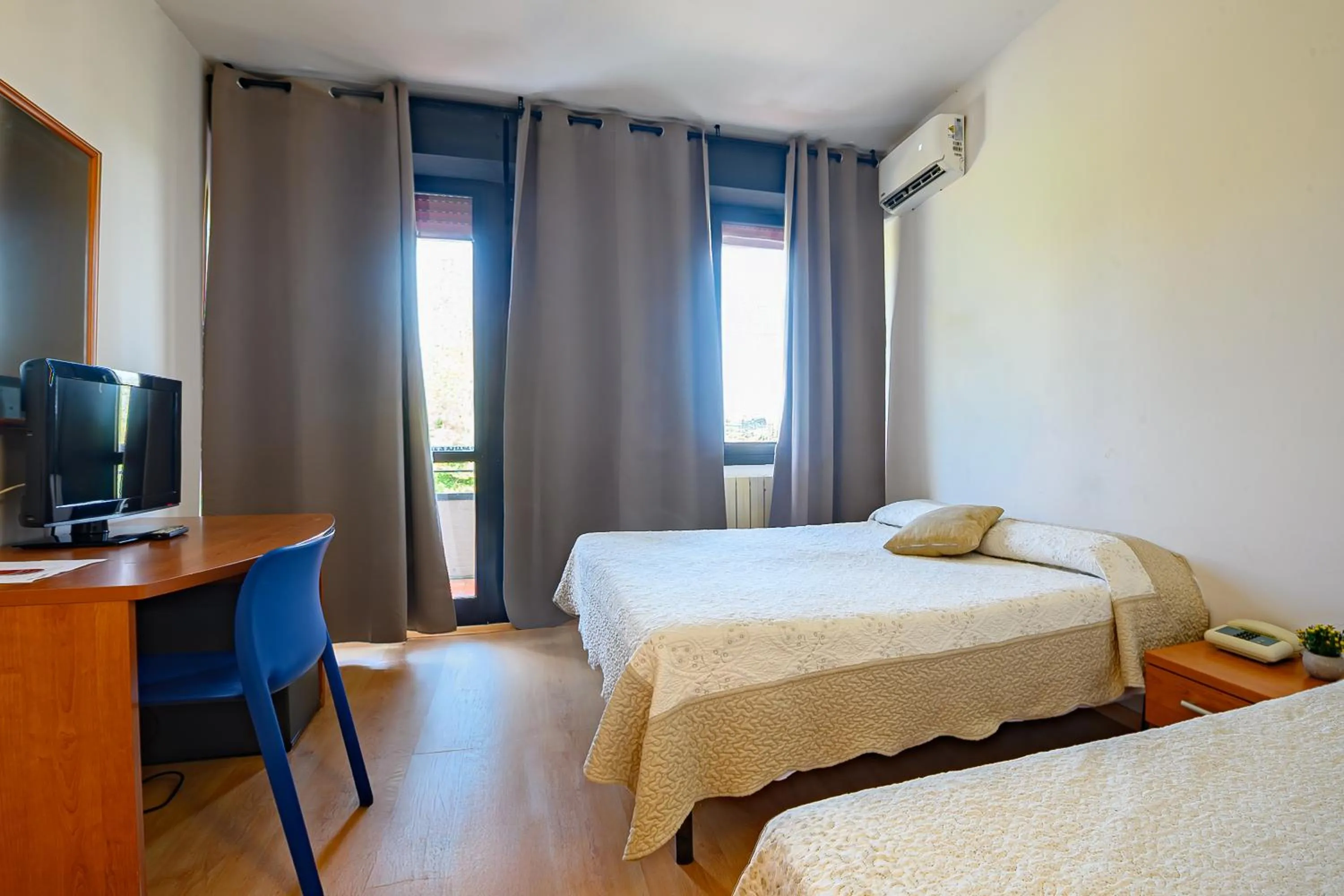 Bed in Hotel Anna Siena Nord