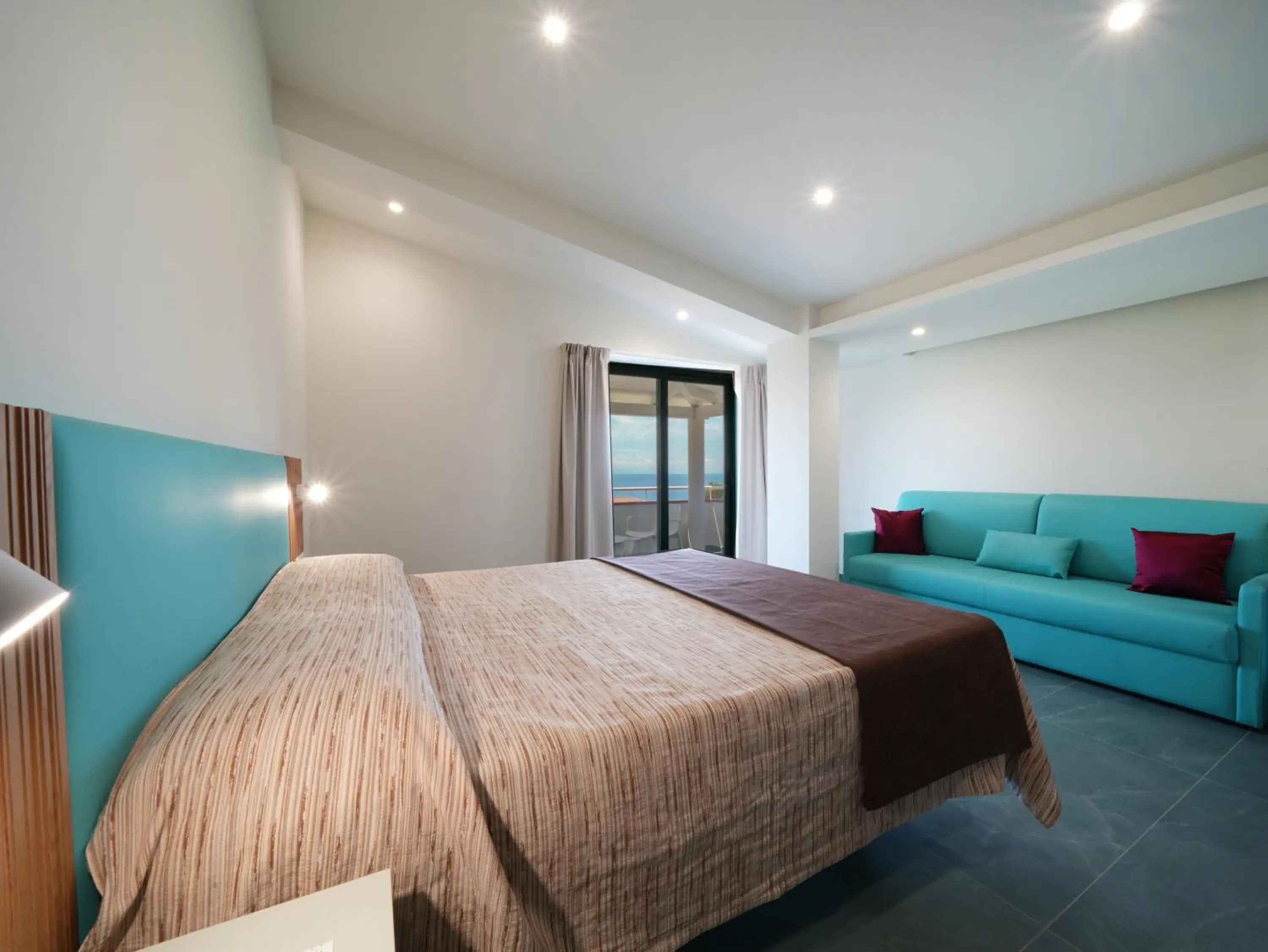 Hotel MARINELLA parking wi-fi spiaggia attrezzata Hotel MARINELLA parking wi-fi spiaggia attrezzata