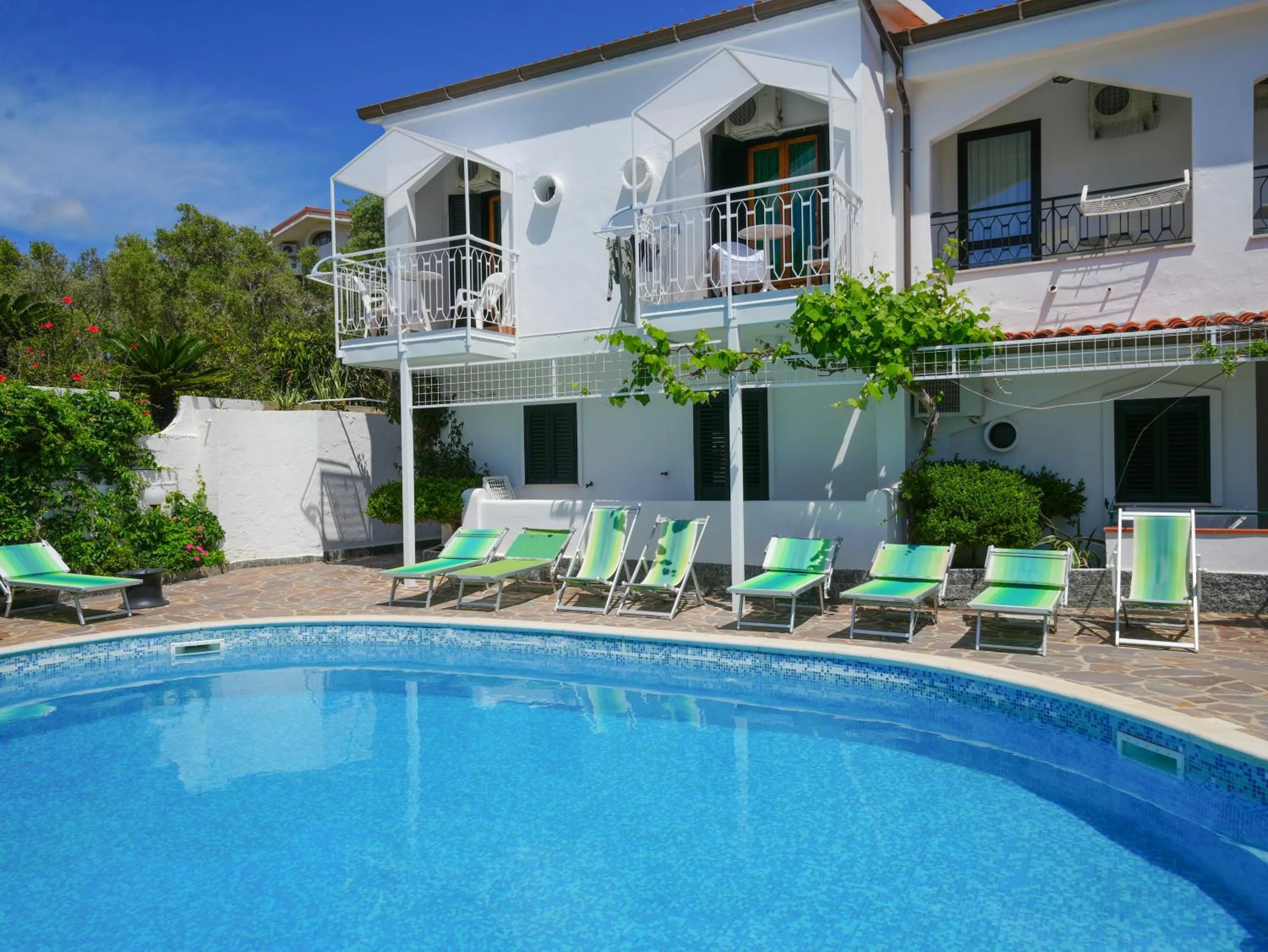 Property building in Hotel MARINELLA parking wi-fi spiaggia attrezzata