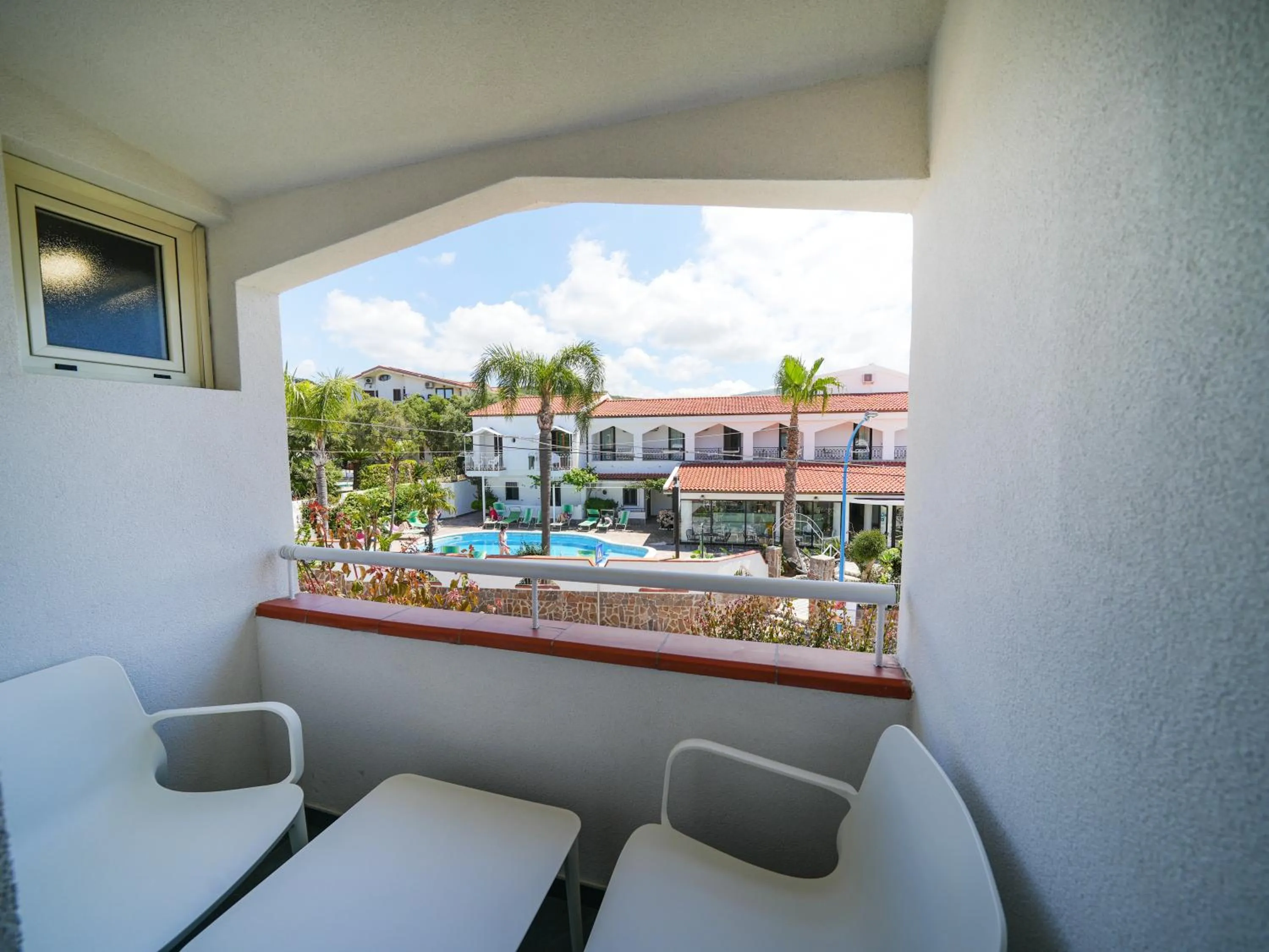 Hotel MARINELLA parking wi-fi spiaggia attrezzata