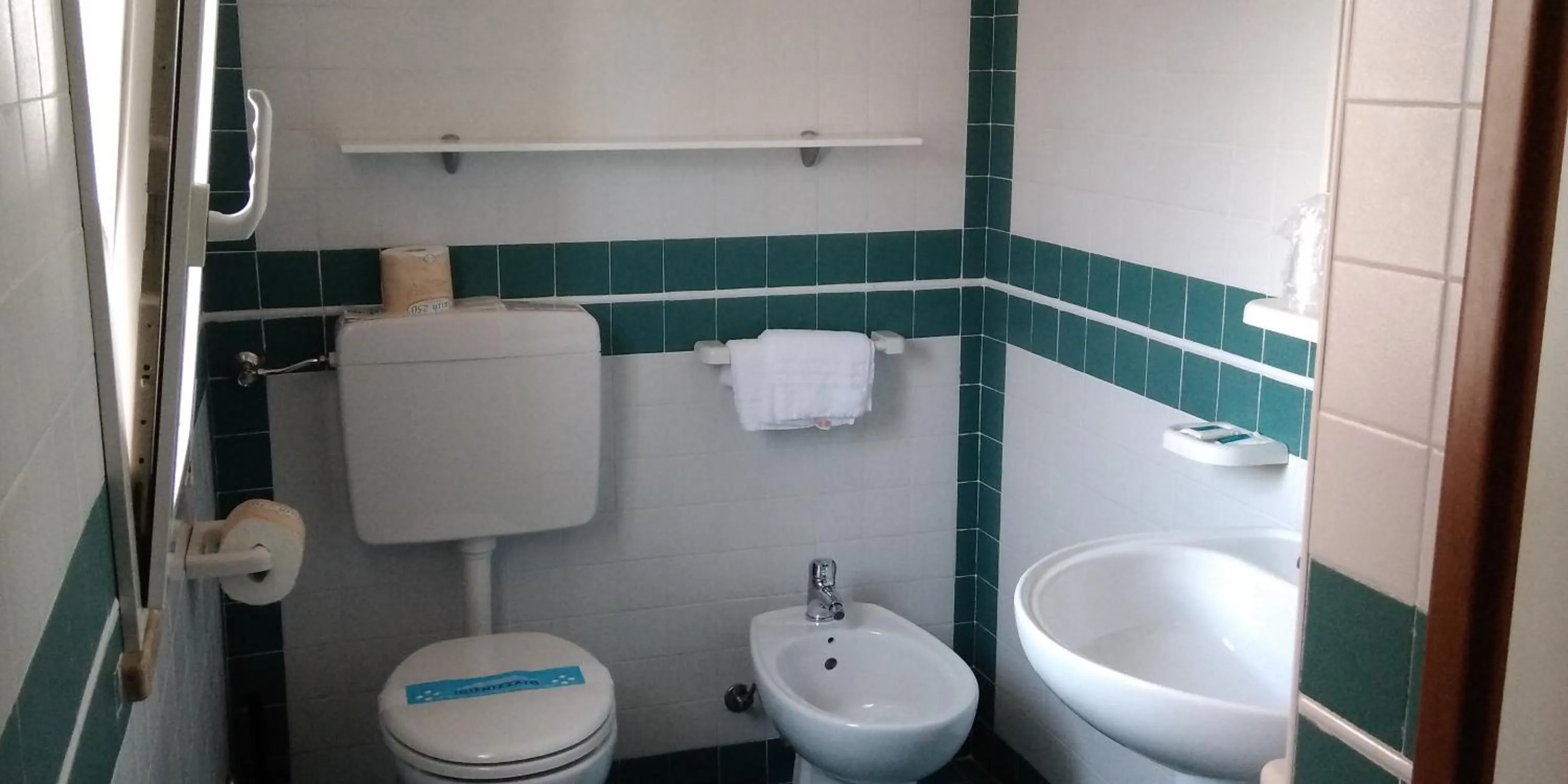 Shower in Villa Romana