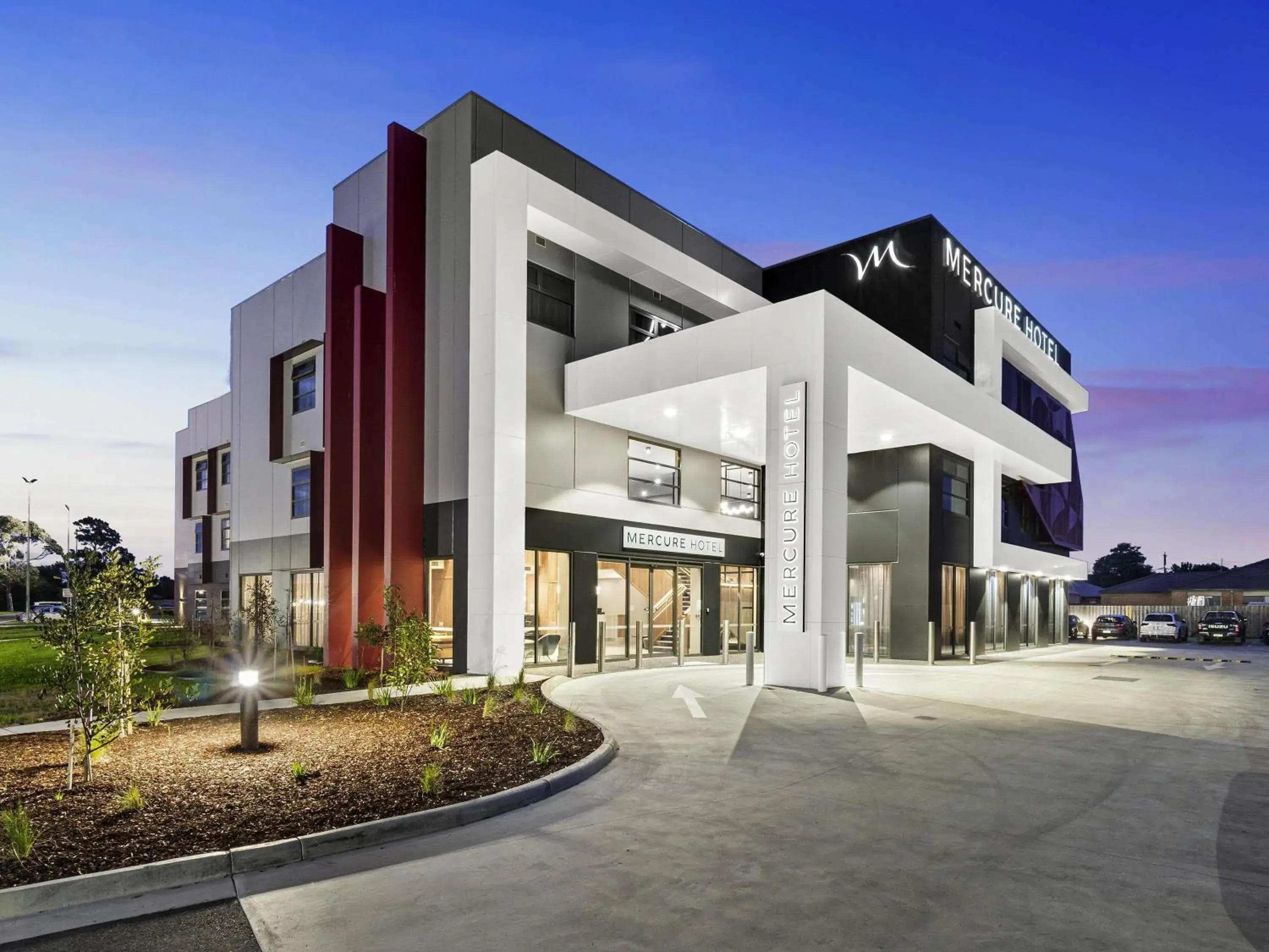 Property building in Mercure Pakenham Property building in Mercure Pakenham