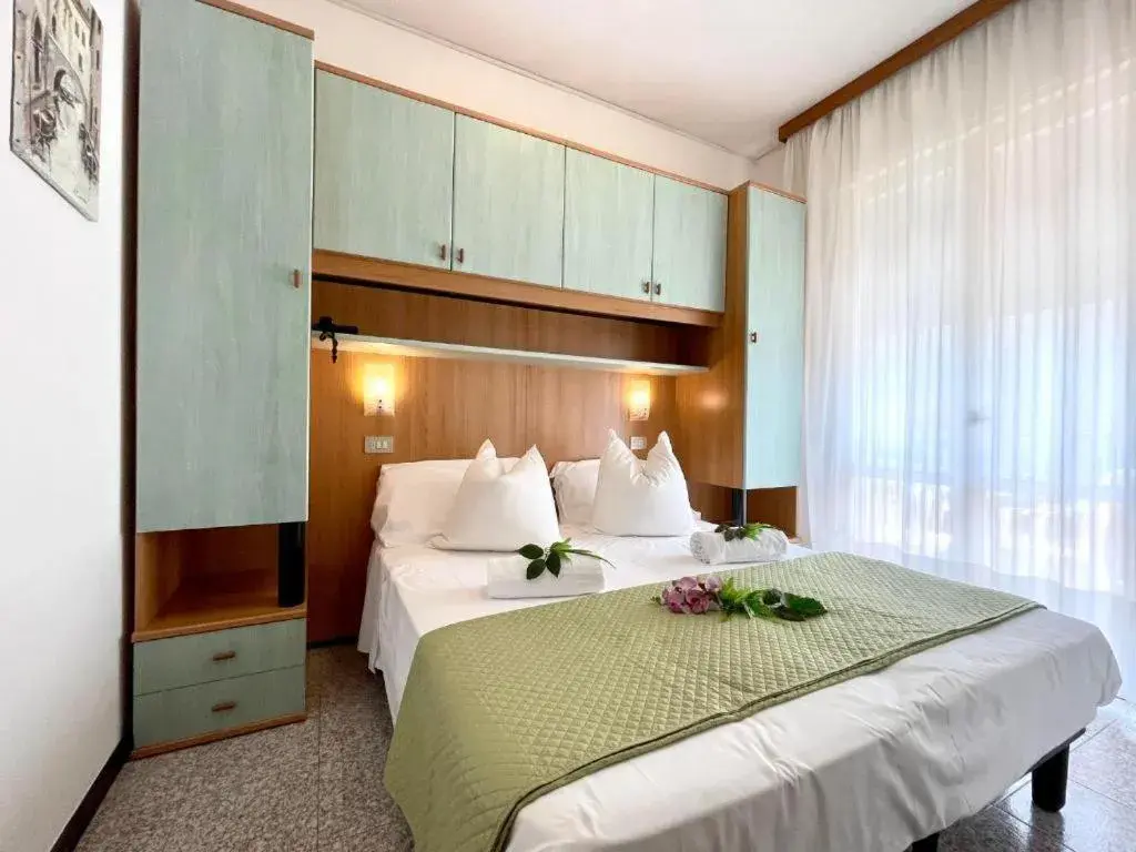 Bed in Hotel Trovatore
