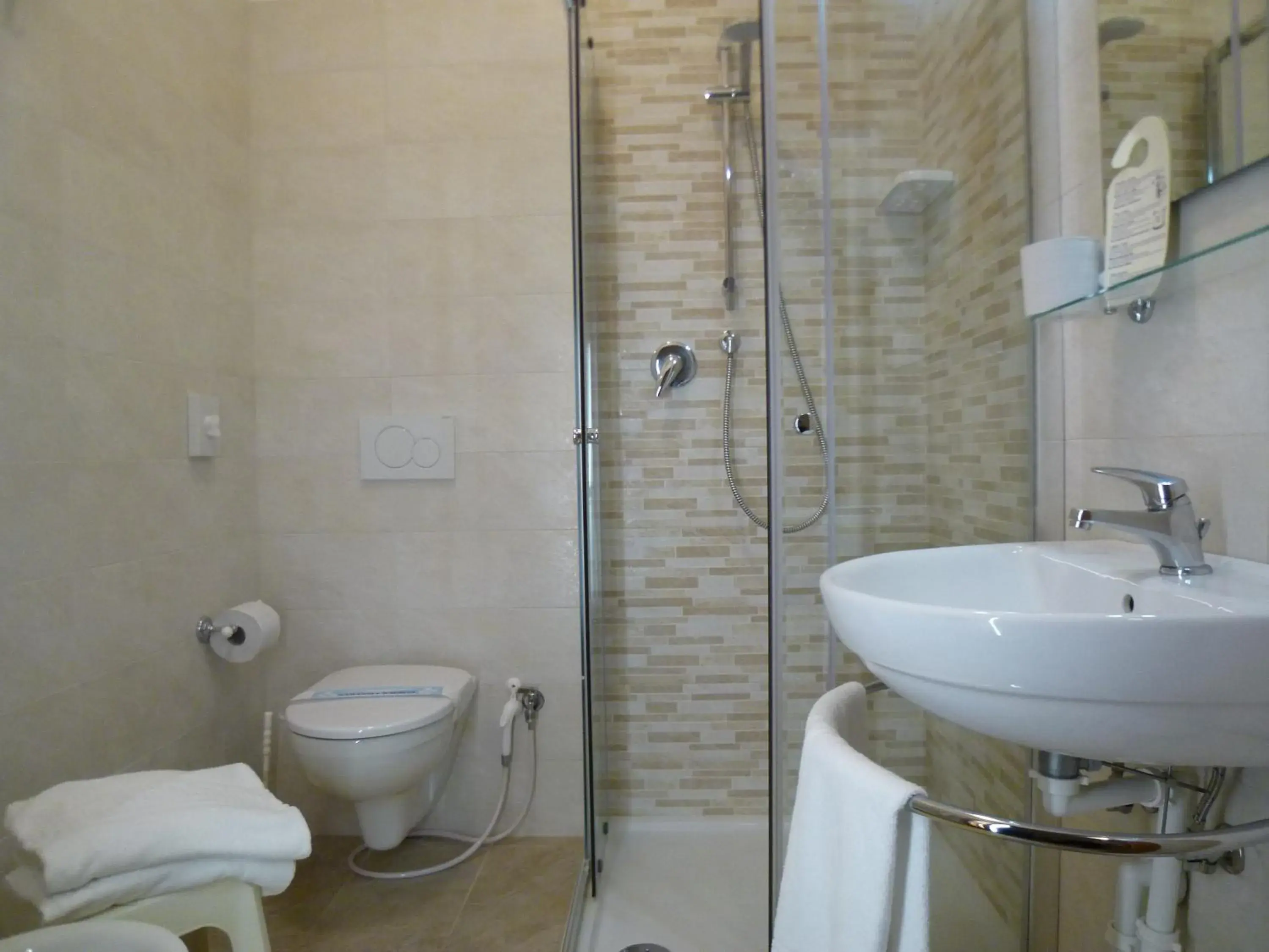 Bathroom in Hotel Trovatore